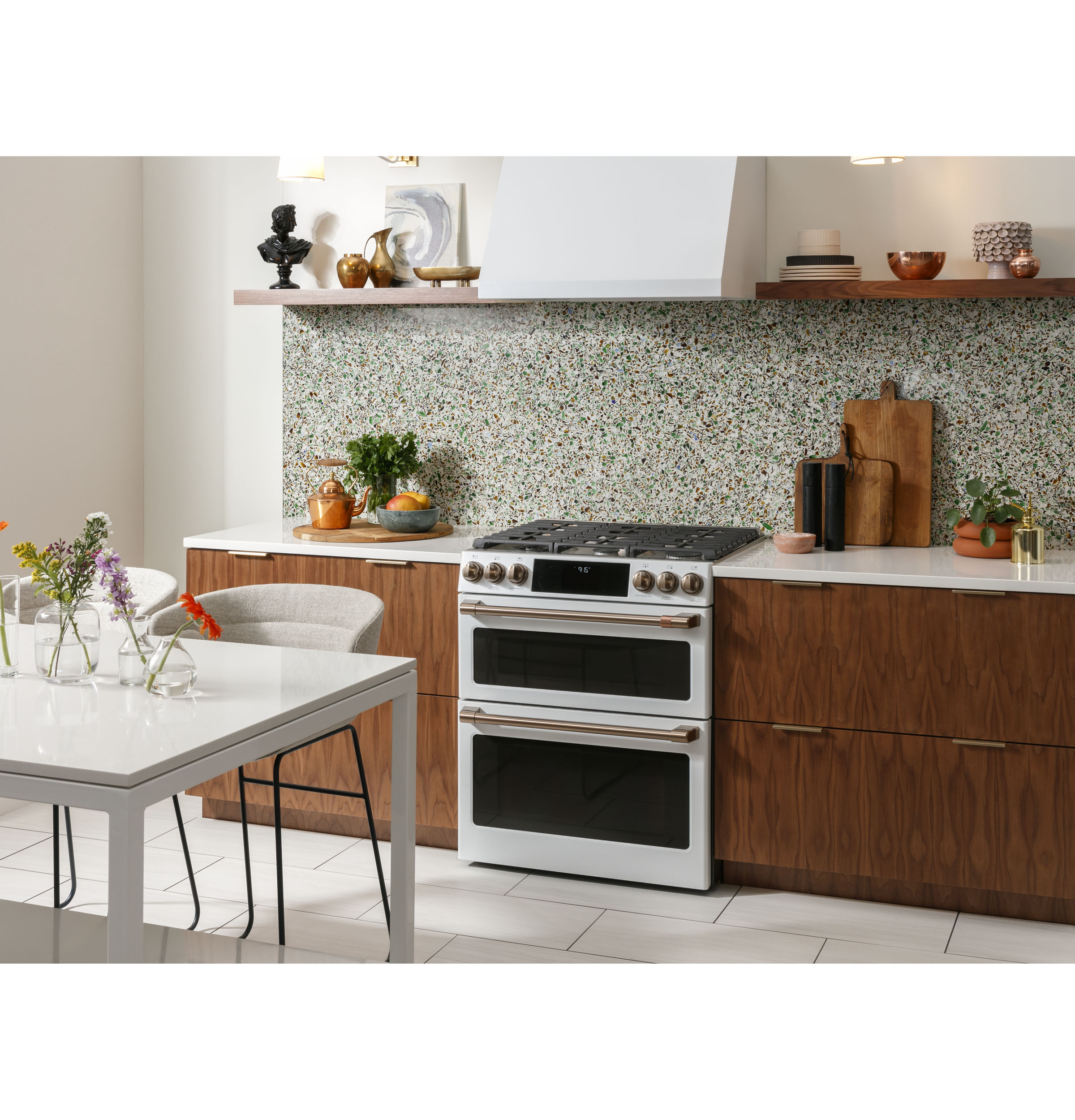CAFÉ™ 30" Smart Slide-In, Front-Control, Gas Double-Oven Range with Convection CGS750P4MW2
