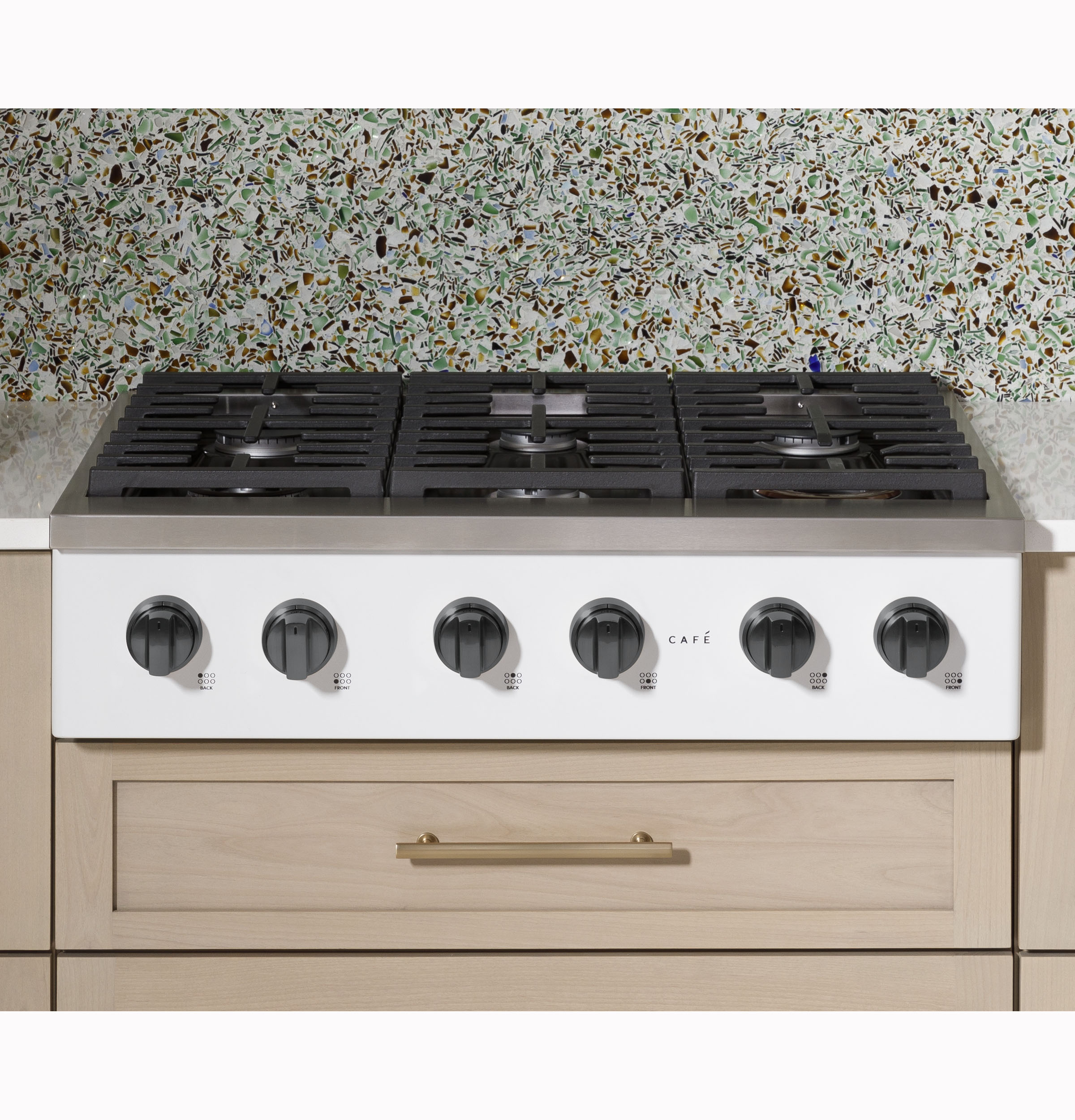 CAFÉ™ 36" Commercial-Style Gas Rangetop with 6 Burners (Natural Gas) CGU366P2TS1