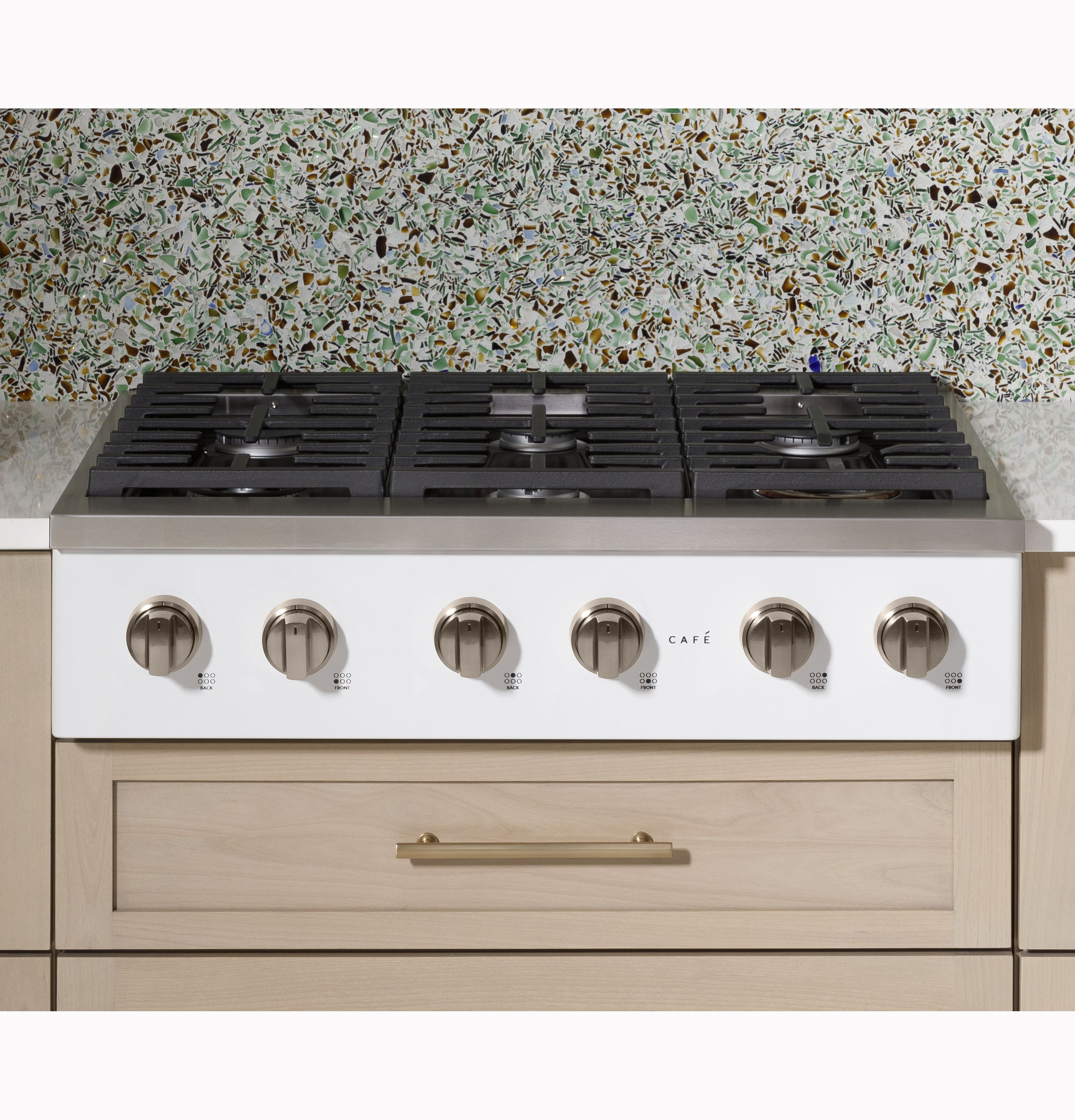 CAFÉ™ 36" Commercial-Style Gas Rangetop with 6 Burners (Natural Gas) CGU366P4TW2