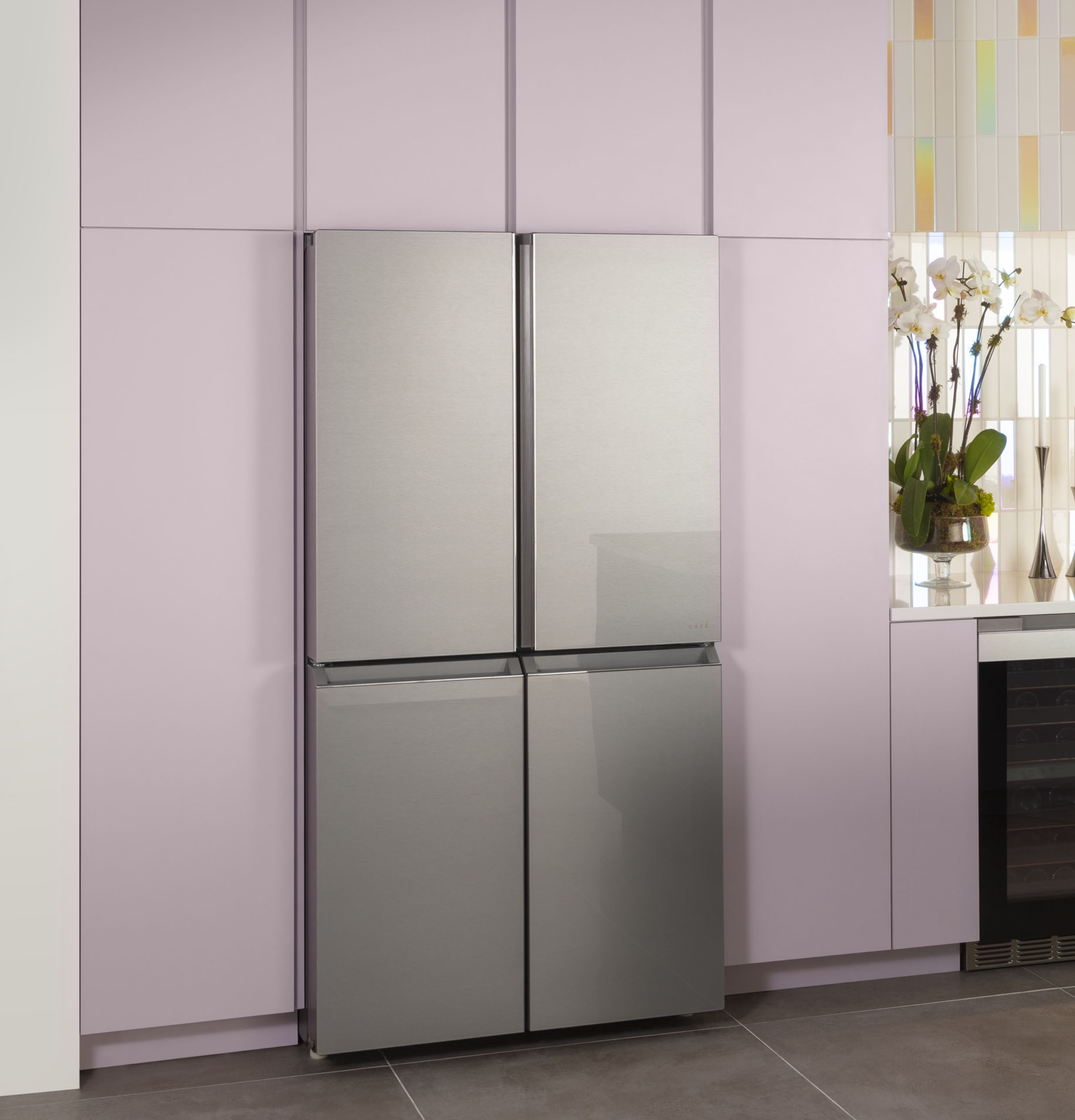 CAFÉ™ ENERGY STAR® 22.9 Cu. Ft. Smart Counter-Depth Quad-Door Refrigerator in Platinum Glass with Dual-Dispense AutoFill Pitcher CHE23DM5WS5