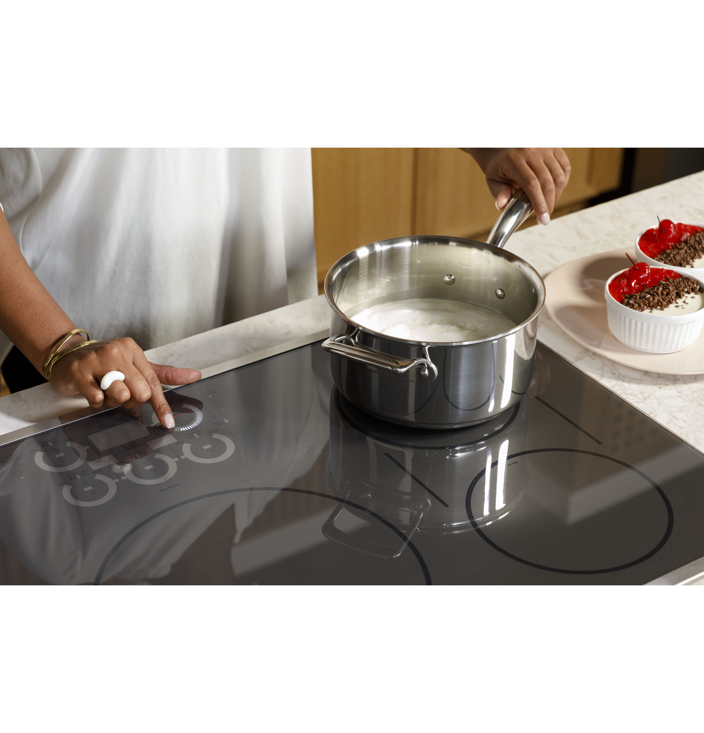 CAFÉ™ Series ENERGY STAR® 30" Built-In Touch Control Induction Cooktop CHP90302TSS