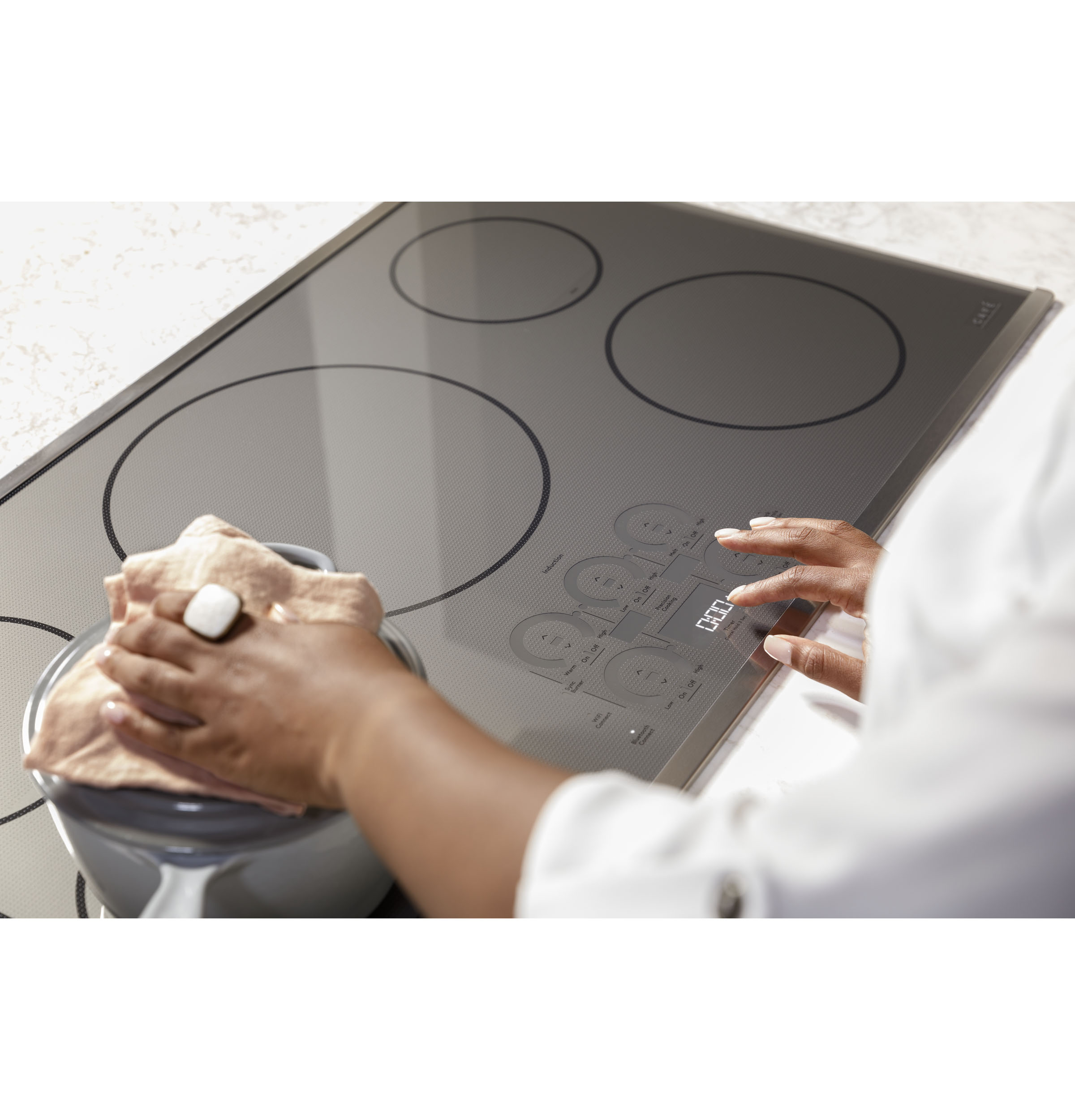 CAFÉ™ Series ENERGY STAR® 30" Built-In Touch Control Induction Cooktop CHP90302TSS