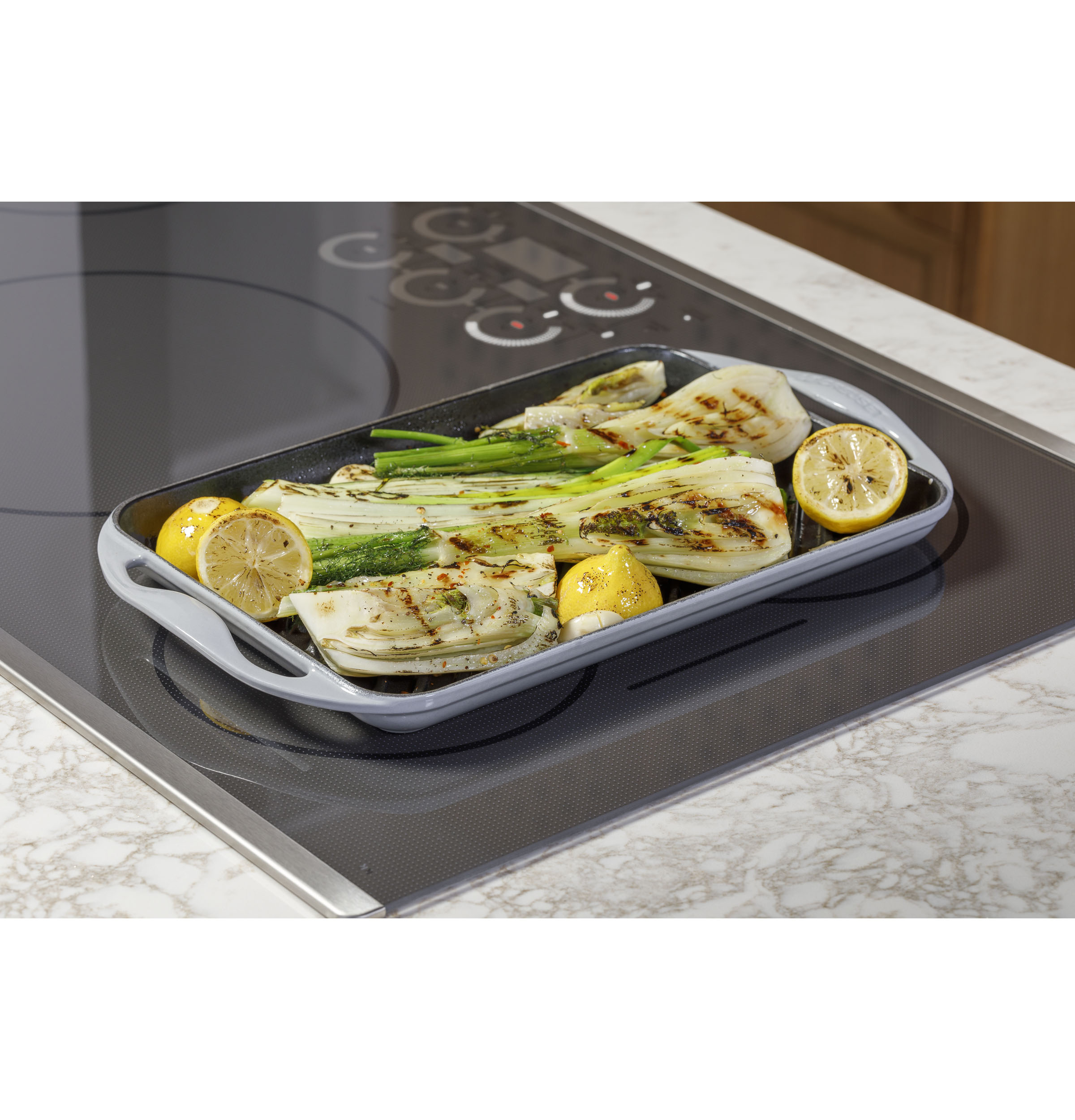 CAFÉ™ Series ENERGY STAR® 36" Built-In Touch Control Induction Cooktop CHP90361TBB