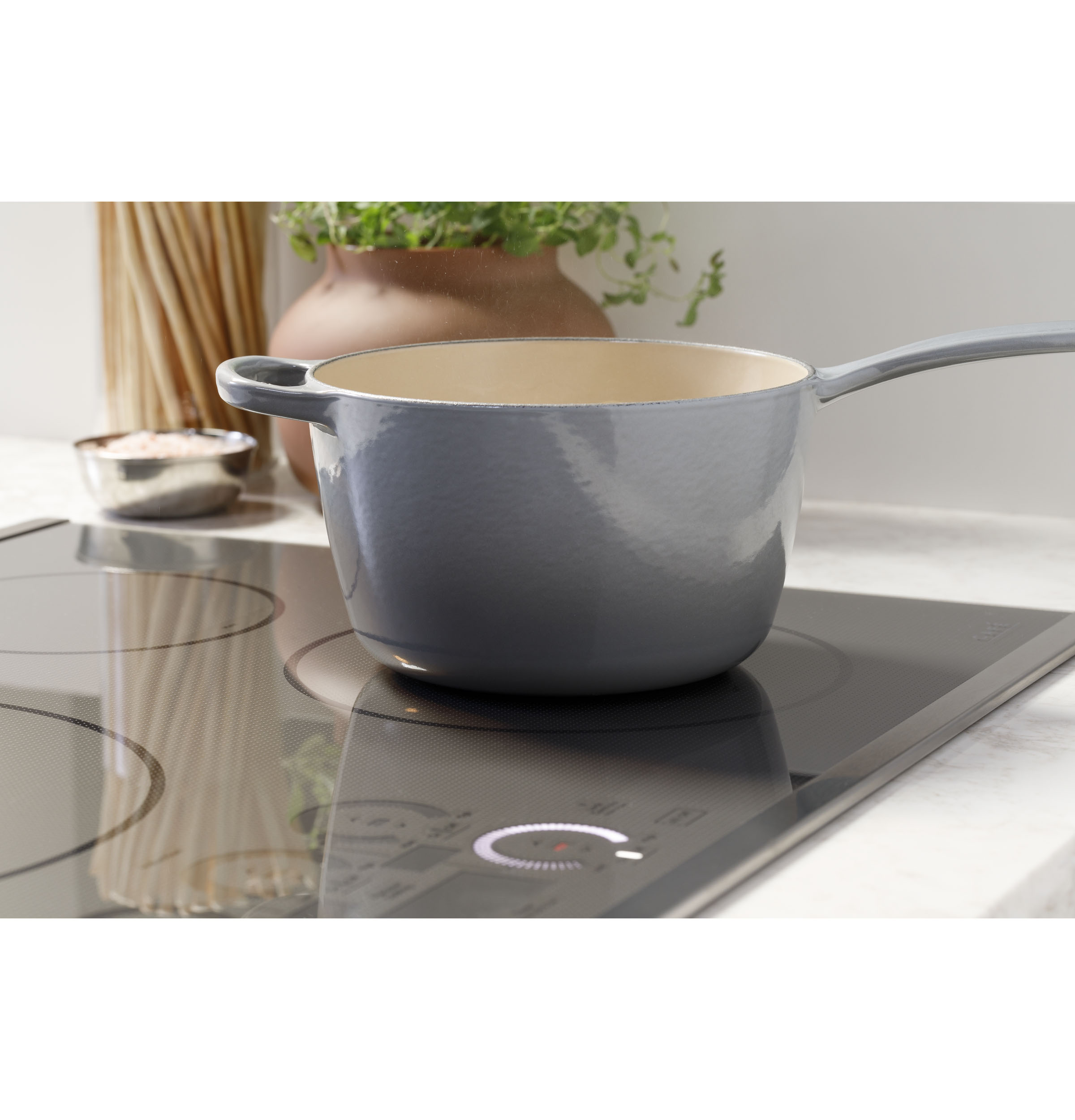 CAFÉ™ Series ENERGY STAR® 36" Built-In Touch Control Induction Cooktop CHP90362TSS
