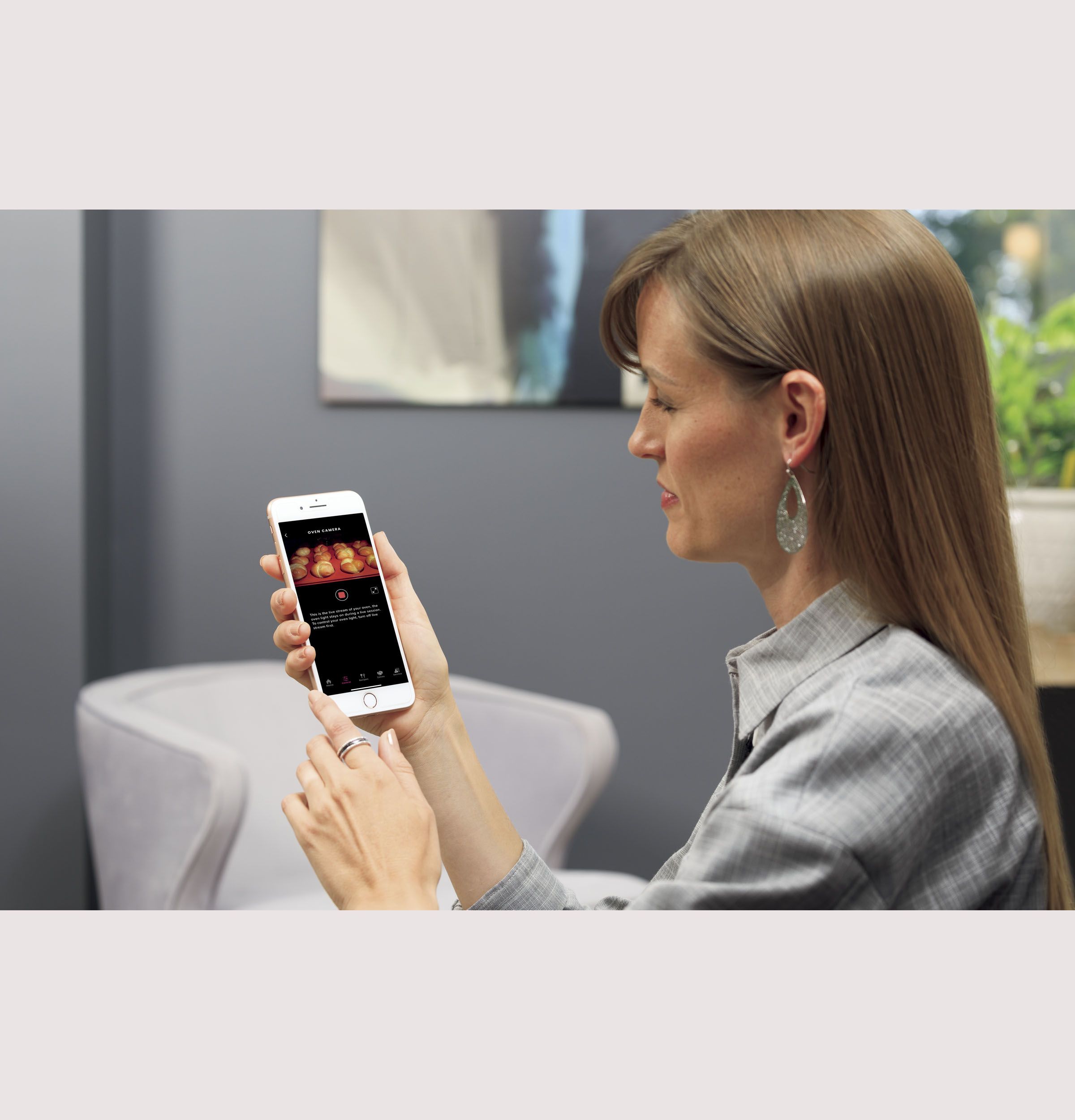 CAFÉ™ 30" Smart Slide-In, Front-Control, Induction and Convection Range with In-Oven Camera CHS90XP2MS1