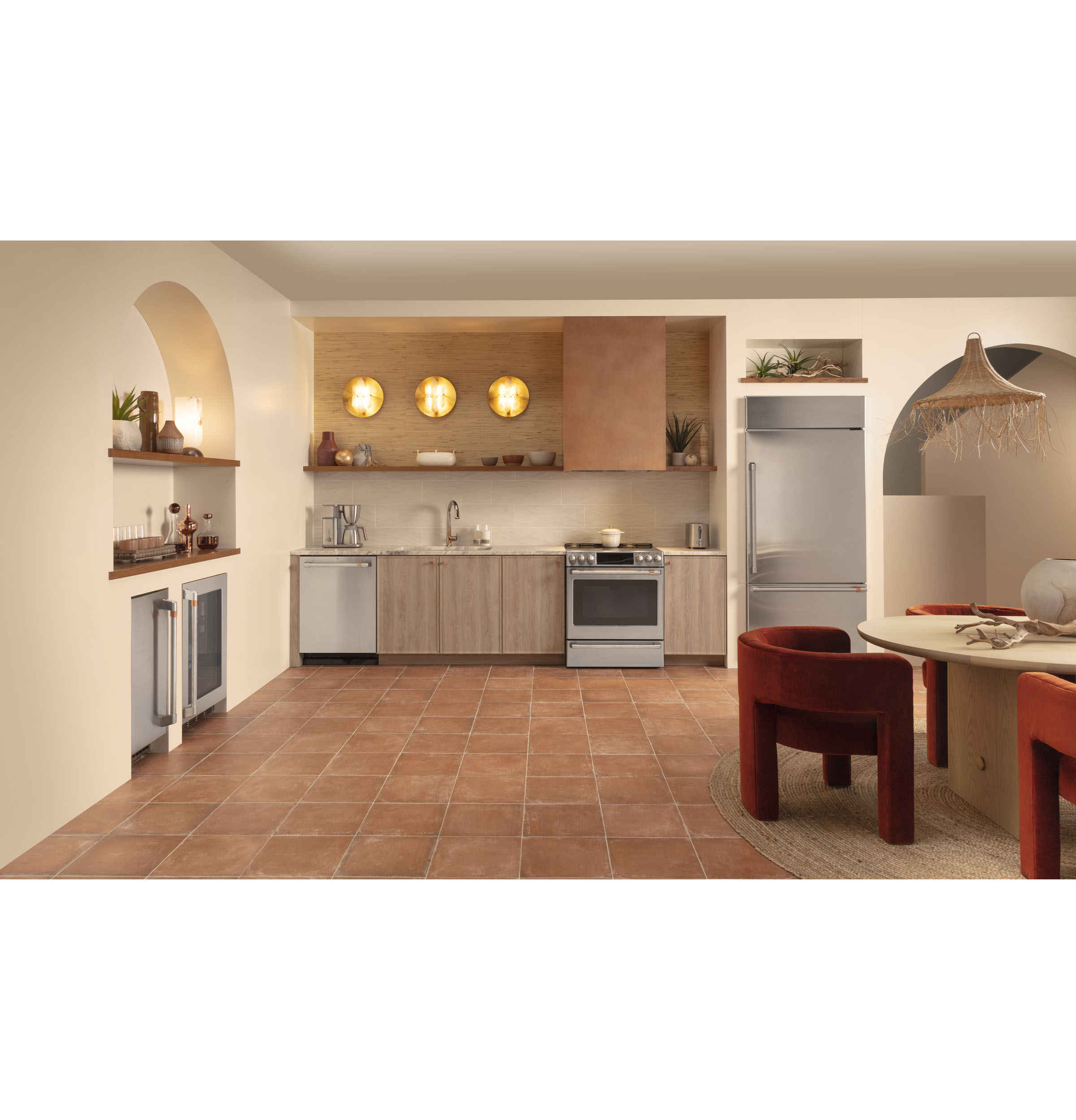 CAFÉ™ 30" Smart Slide-In, Front-Control, Induction and Convection Range with In-Oven Camera CHS90XP2MS1