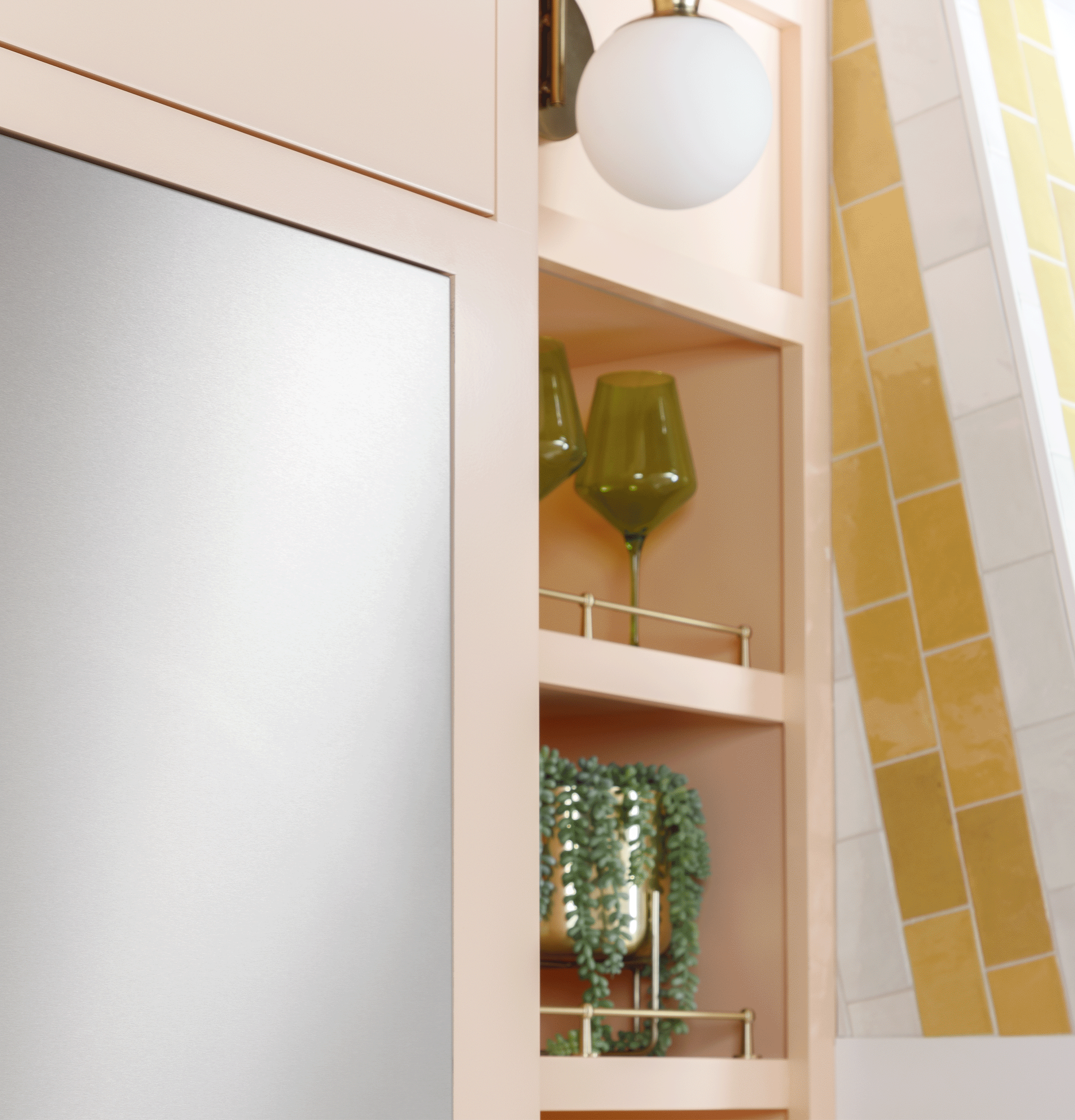 CAFÉ™ 36" Integrated Bottom-Freezer Refrigerator CIC36RP2VS1
