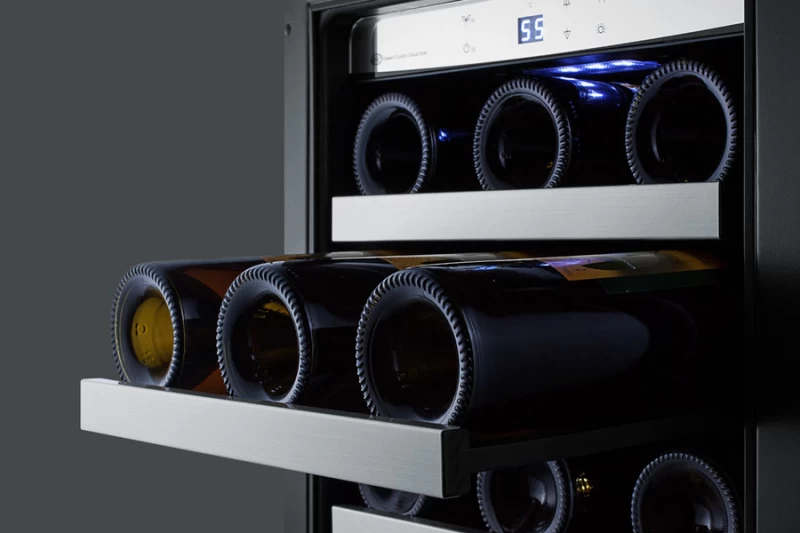 15" Wide Built-In Wine/Beverage Center CL151WBVCSS