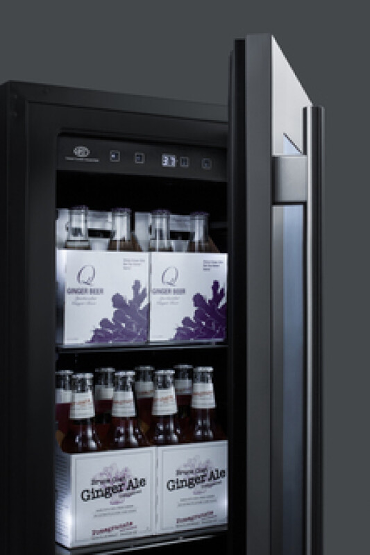 18" Wide Built-In Beverage Center CL181WBV