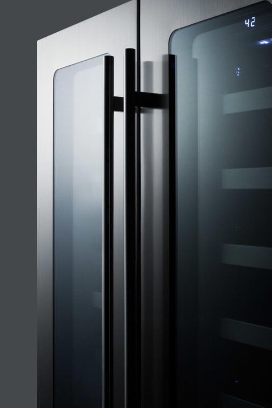 24" Wide Built-In Wine/Beverage Center CL242WBV