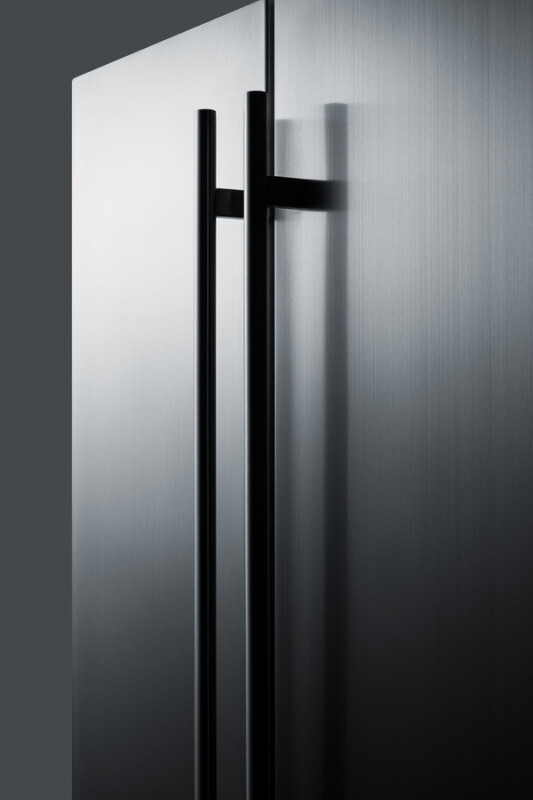 24" Wide Built-In Outdoor Wine/Beverage Center CL66FDOS