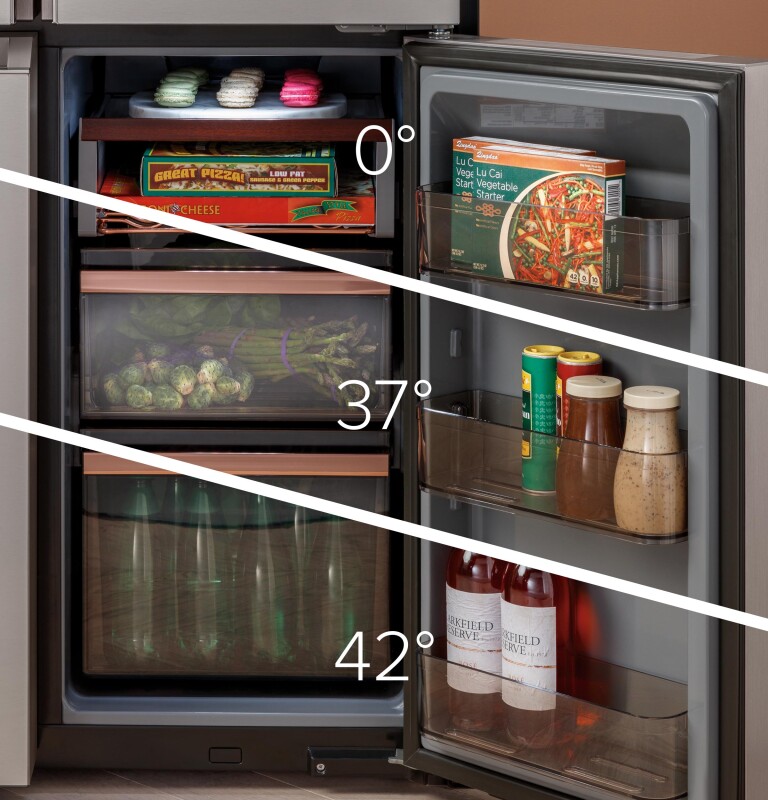 CAFÉ™ ENERGY STAR® 27.4 Cu. Ft. Smart Quad-Door Refrigerator in Platinum Glass CQE28DM5NS5