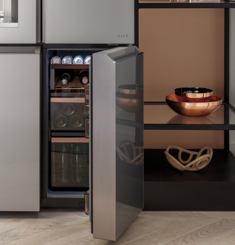 CAFÉ™ ENERGY STAR® 27.4 Cu. Ft. Smart Quad-Door Refrigerator in Platinum Glass CQE28DM5NS5