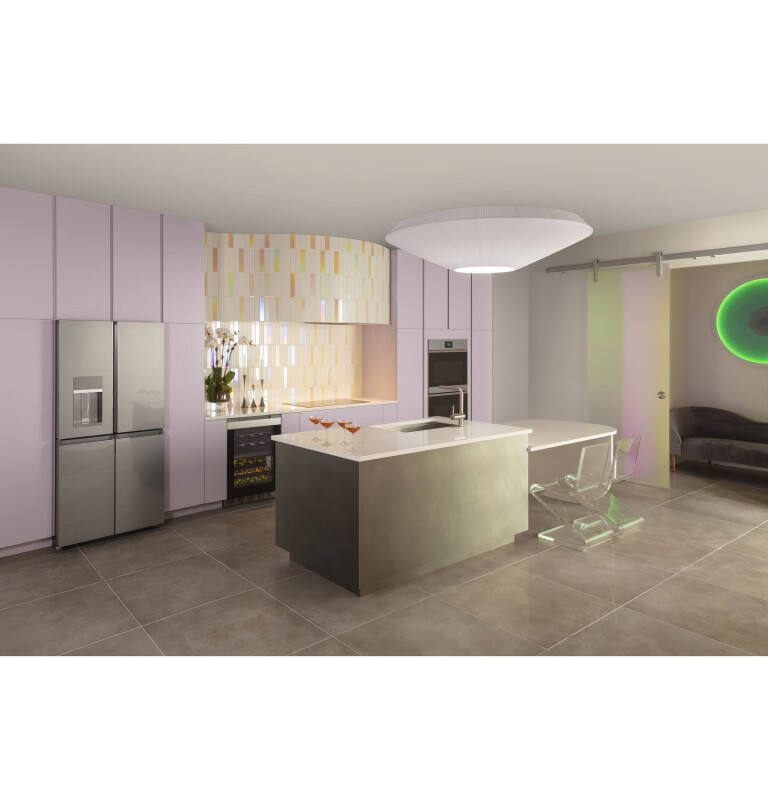 CAFÉ™ ENERGY STAR® 27.4 Cu. Ft. Smart Quad-Door Refrigerator in Platinum Glass CQE28DM5NS5