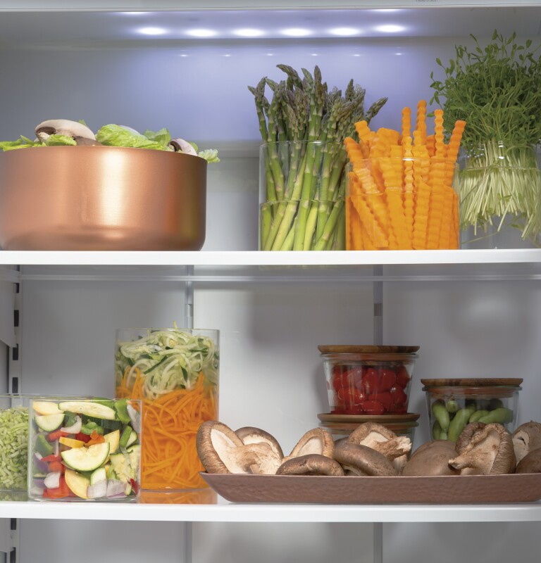 CAFÉ™ 42" Smart Built-In Side-by-Side Refrigerator CSB42WP2NS1