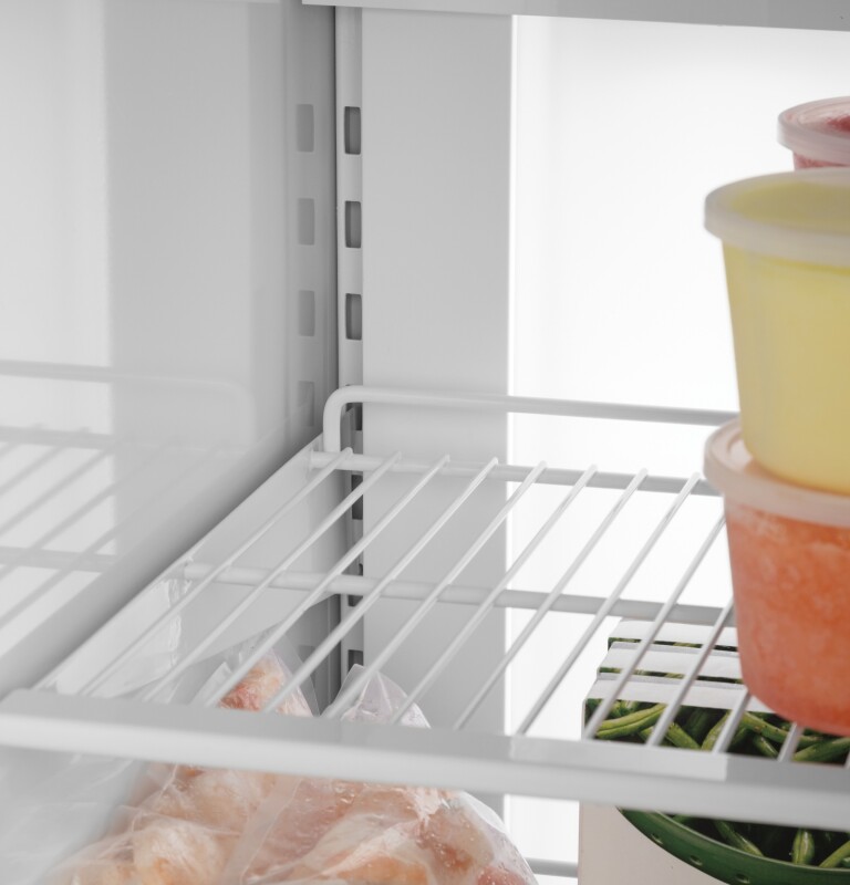 CAFÉ™ 48" Smart Built-In Side-by-Side Refrigerator with Dispenser CSB48YP2NS1