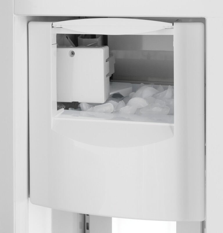 CAFÉ™ 48" Smart Built-In Side-by-Side Refrigerator with Dispenser CSB48YP2NS1