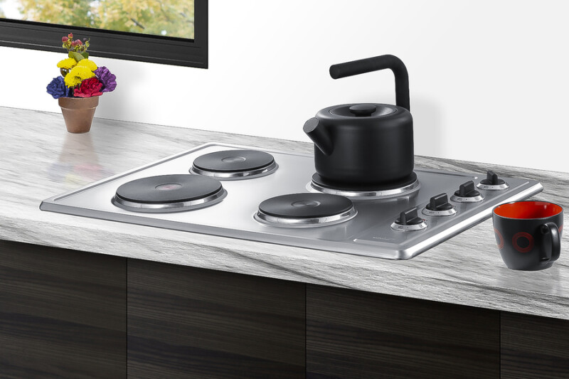 30" Wide 208/240V 4-Burner Solid Disk Cooktop CSD4B300