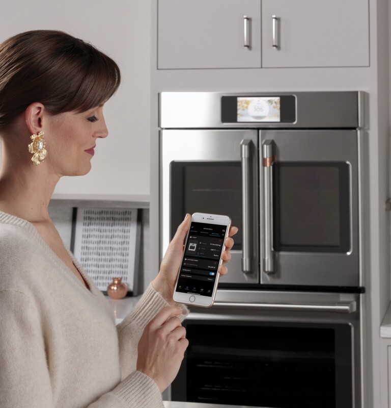 CAFÉ™ Professional Series 30" Smart Built-In Convection French-Door Double Wall Oven CTD90FP2NS1