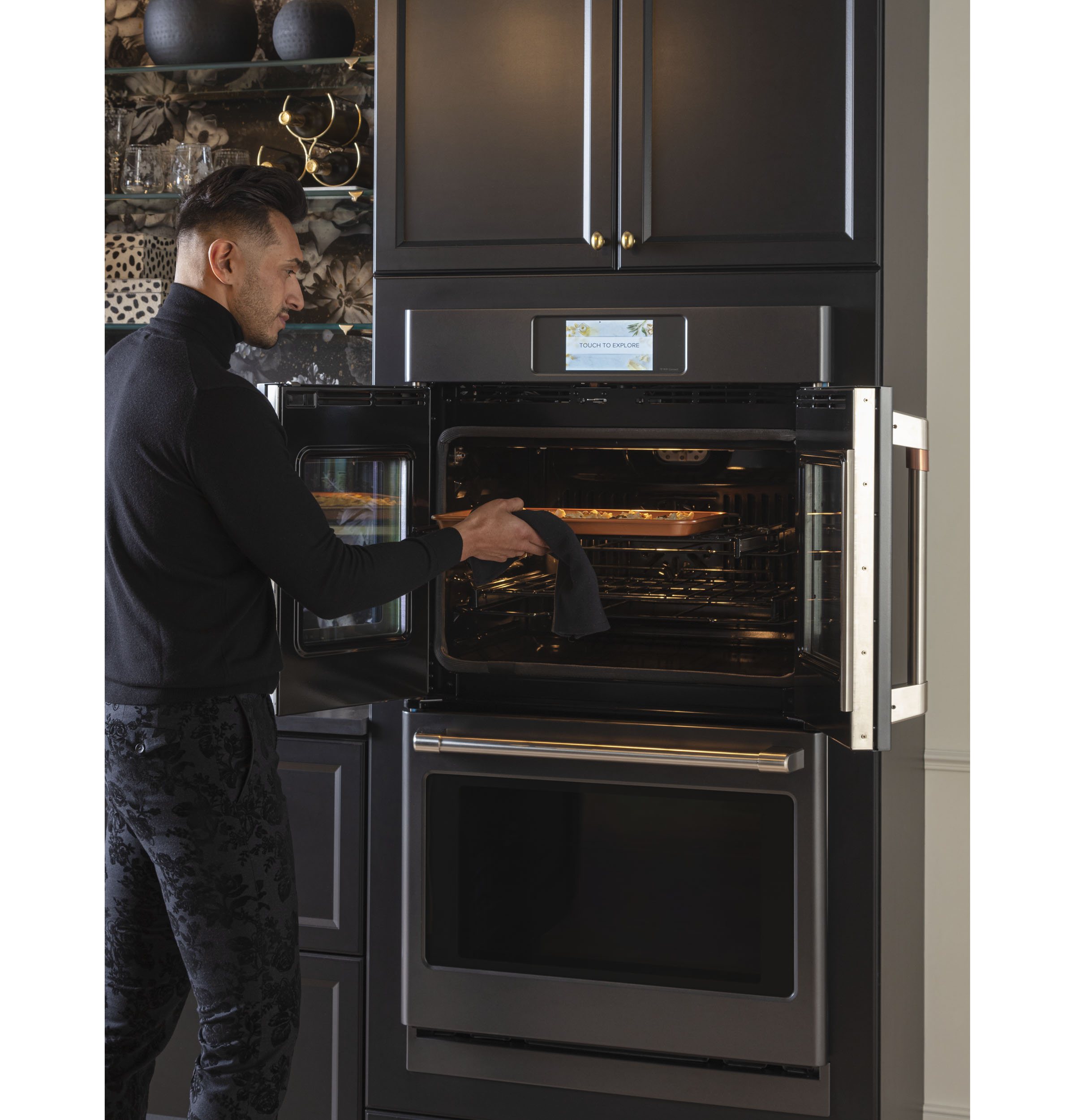 CAFÉ™ Professional Series 30" Smart Built-In Convection French-Door Double Wall Oven CTD90FP3ND1