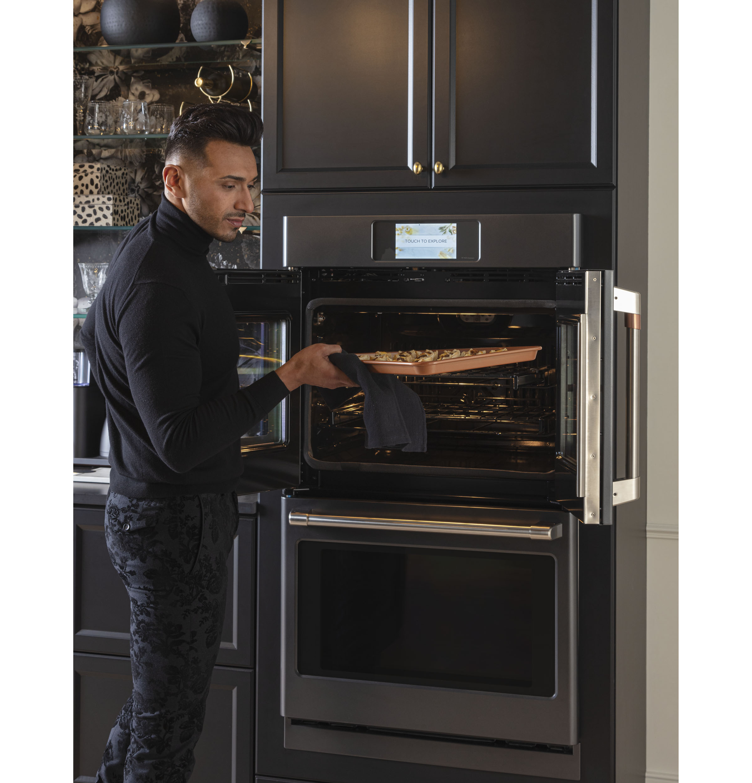 CAFÉ™ Professional Series 30" Smart Built-In Convection French-Door Double Wall Oven CTD90FP3ND1