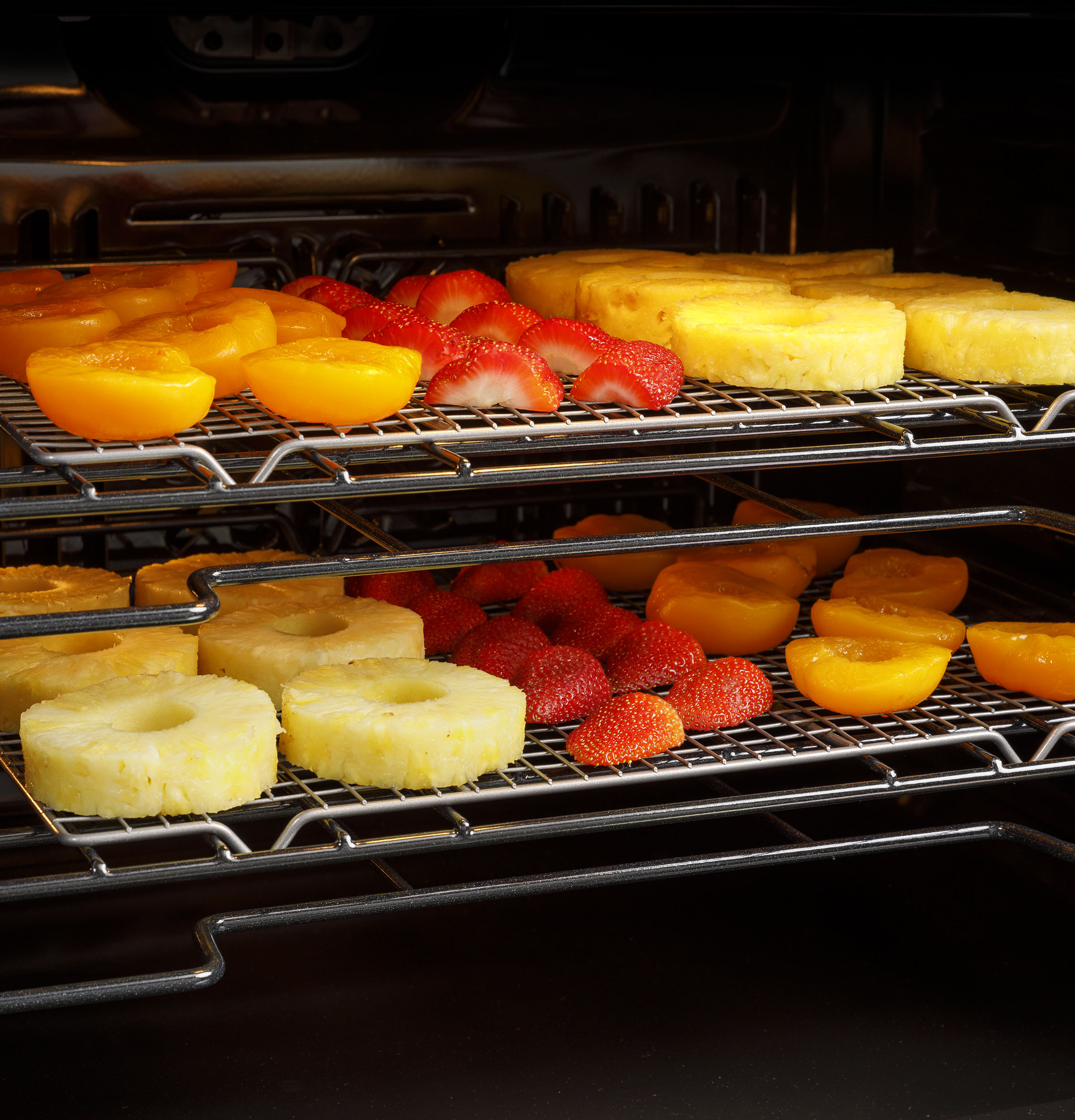 CAFÉ™ 30" Smart Built-In Convection Single Wall Oven in Platinum Glass CTS90DM2NS5