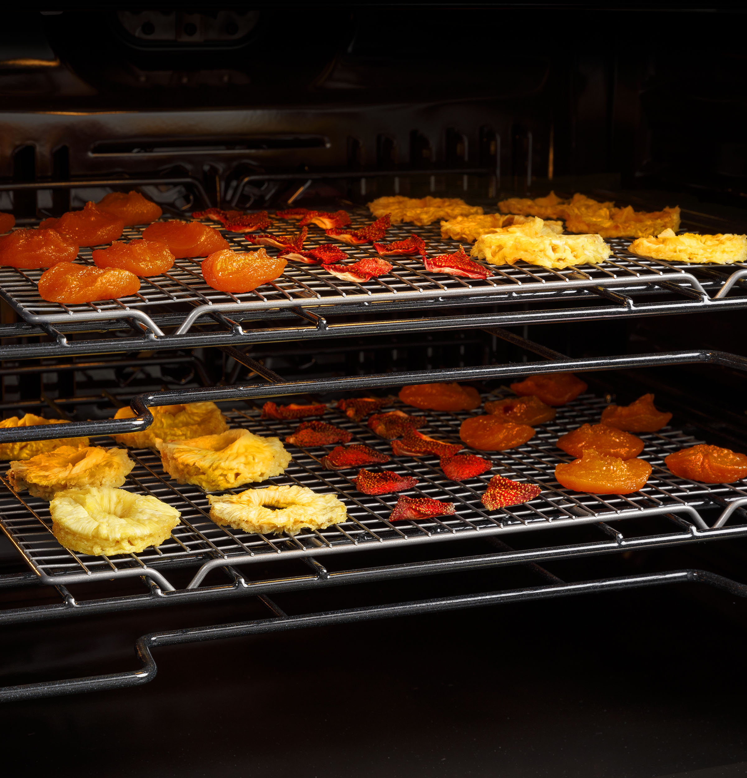 CAFÉ™ 30" Smart Built-In Convection Single Wall Oven in Platinum Glass CTS90DM2NS5