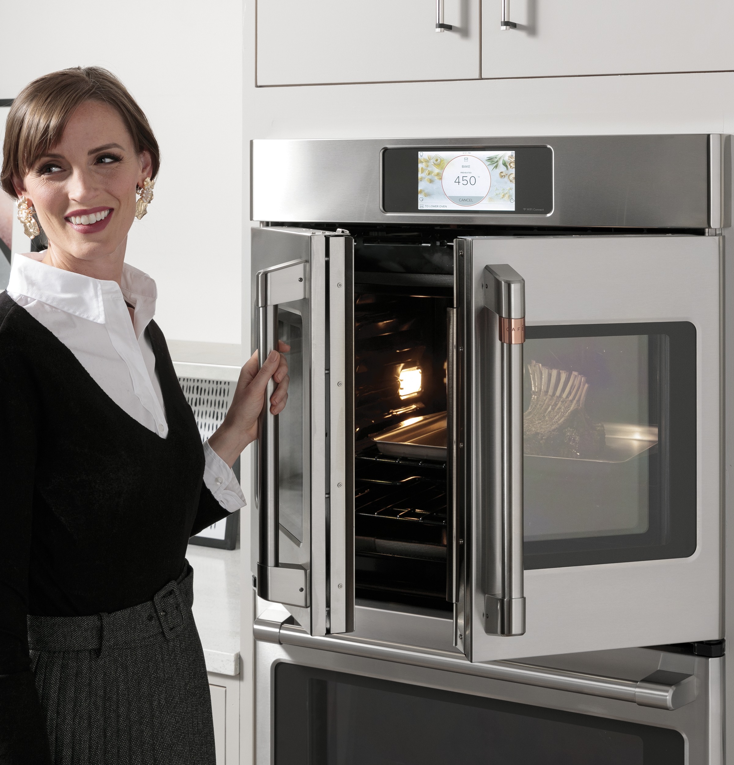 CAFÉ™ Professional Series 30" Smart Built-In Convection French-Door Single Wall Oven CTS90FP3ND1