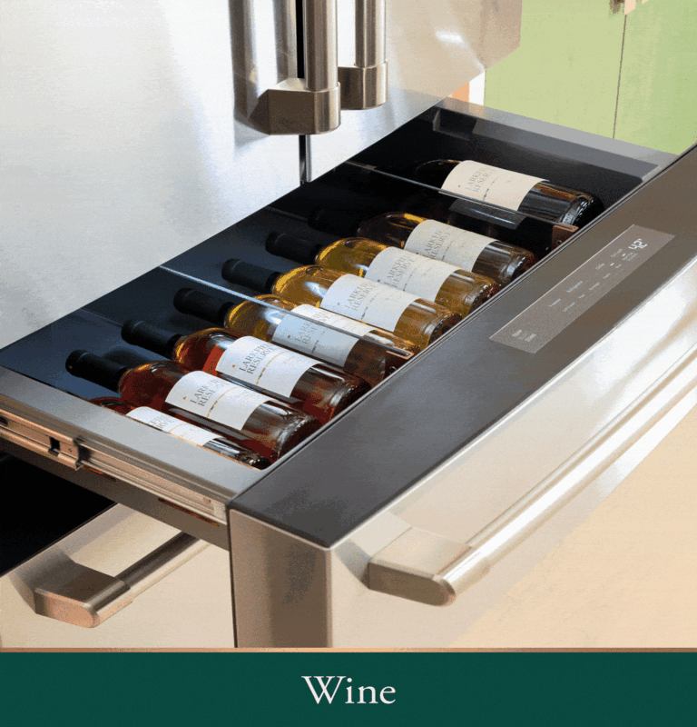 CAFÉ™ ENERGY STAR® 27.8 Cu. Ft. Smart 4-Door French-Door Refrigerator CVE28DP2NS1