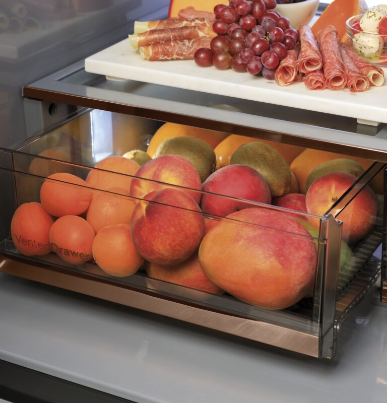 CAFÉ™ ENERGY STAR® 27.8 Cu. Ft. Smart 4-Door French-Door Refrigerator CVE28DP2NS1