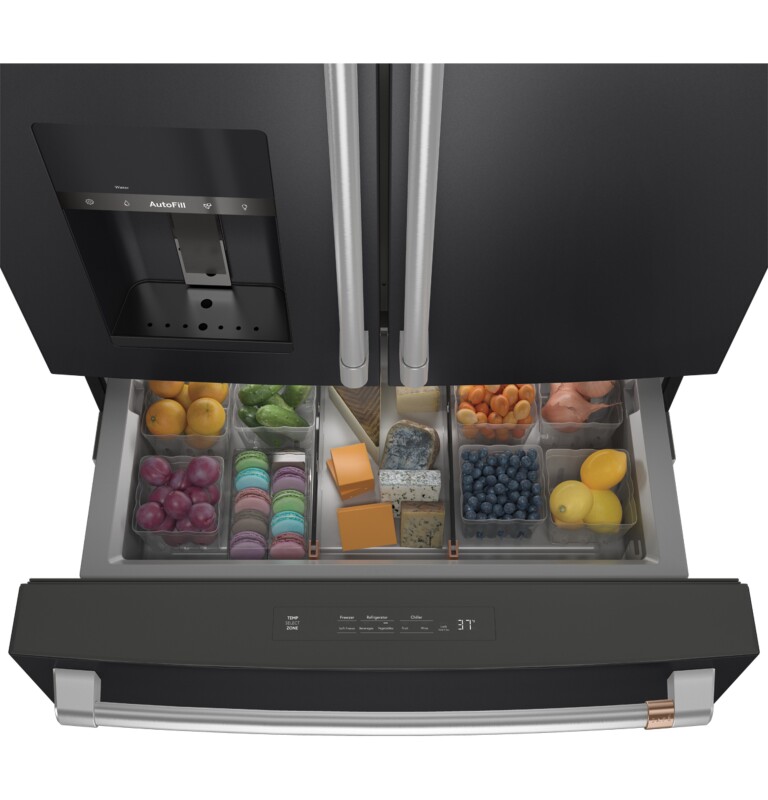 CAFÉ™ ENERGY STAR® 27.8 Cu. Ft. Smart 4-Door French-Door Refrigerator CVE28DP3ND1