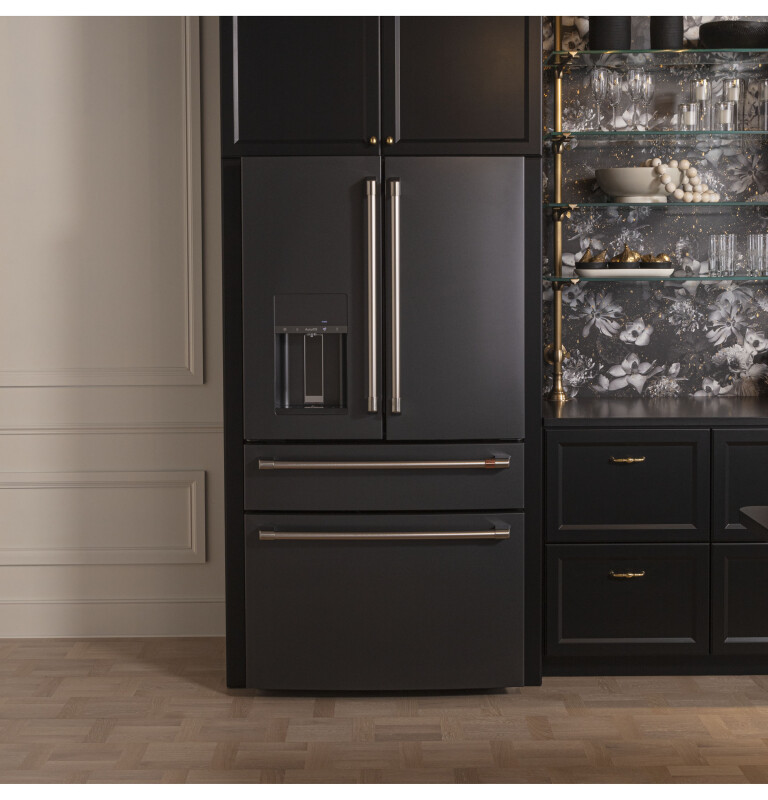 CAFÉ™ ENERGY STAR® 27.8 Cu. Ft. Smart 4-Door French-Door Refrigerator CVE28DP3ND1