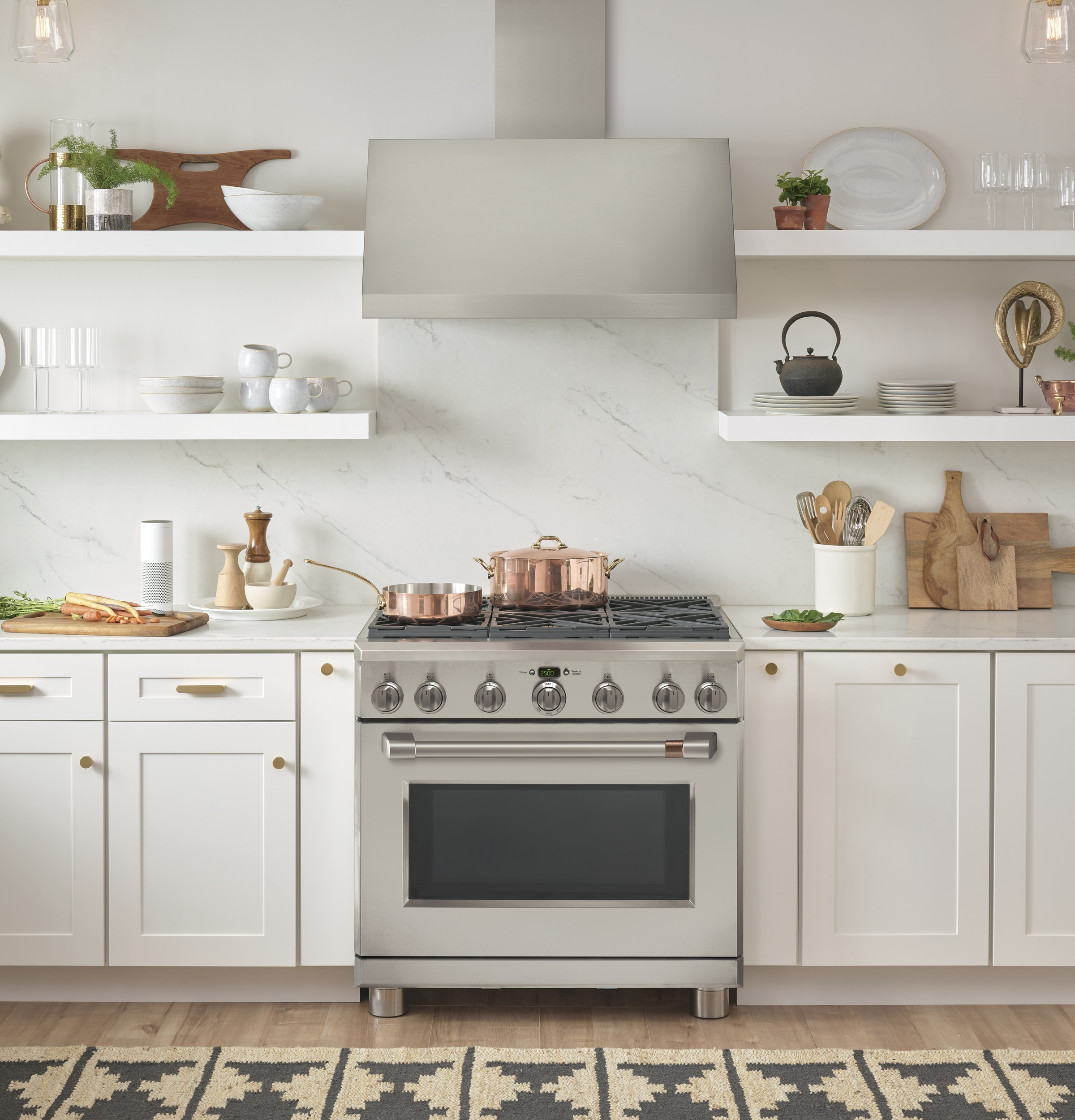 CAFÉ™ 36" Commercial-Style Hood CVW93612MSS