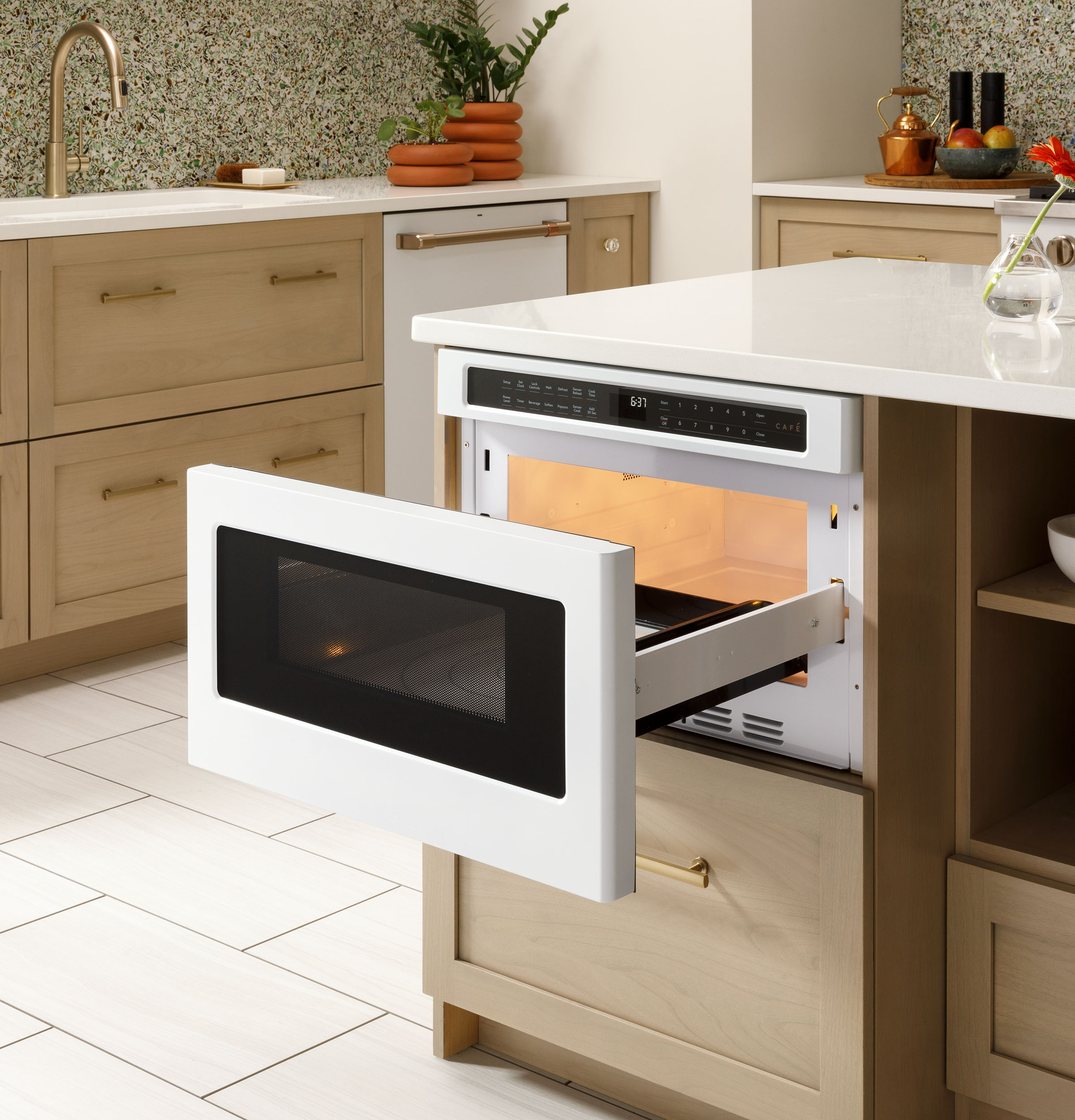 CAFÉ™ Built-In Microwave Drawer Oven CWL112P3RD5