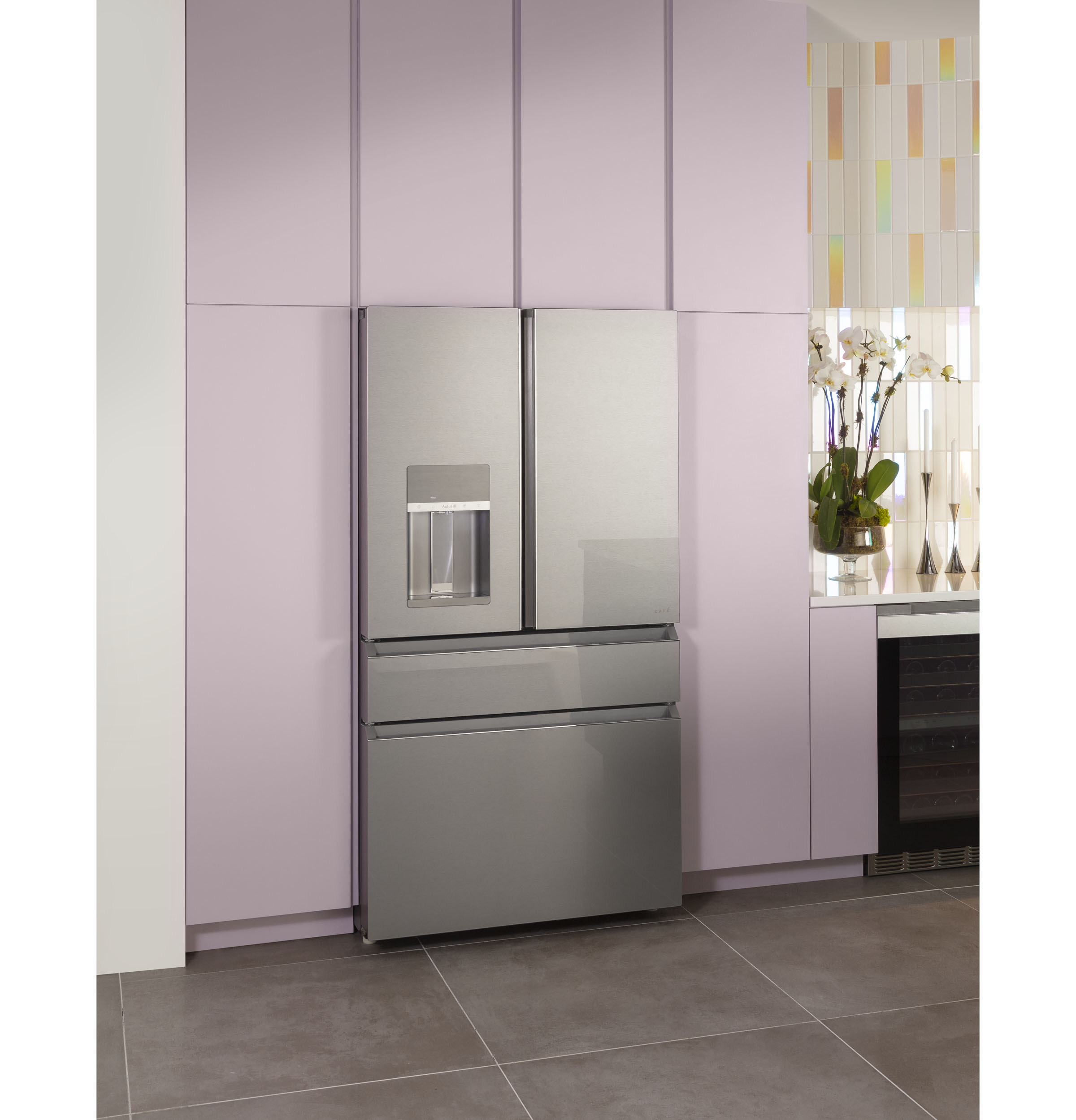 CAFÉ™ ENERGY STAR® 22.3 Cu. Ft. Smart Counter-Depth 4-Door French-Door Refrigerator in Platinum Glass CXE22DM5PS5