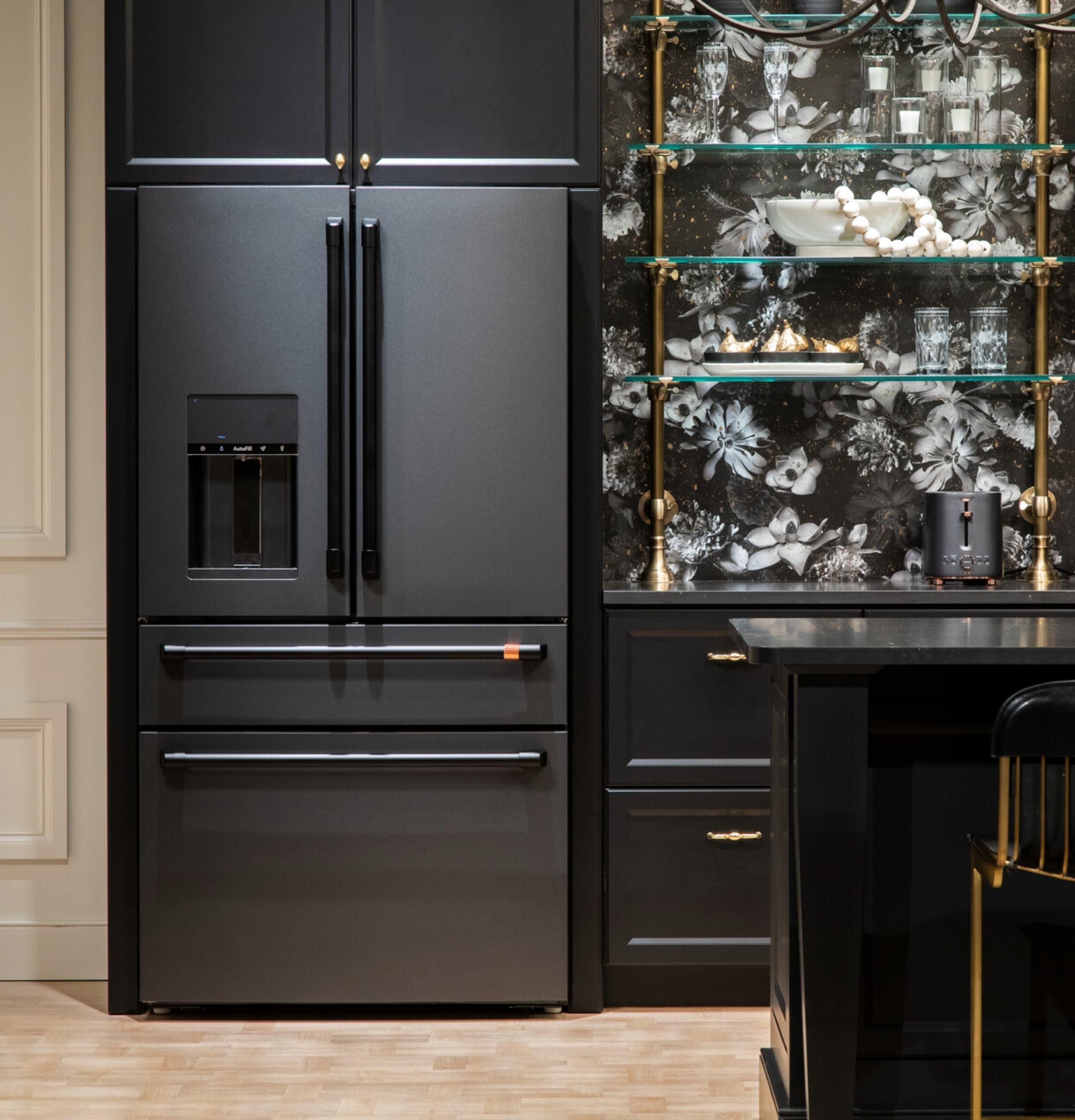 CAFÉ™ ENERGY STAR® 22.3 Cu. Ft. Smart Counter-Depth 4-Door French-Door Refrigerator CXE22DP3PD1