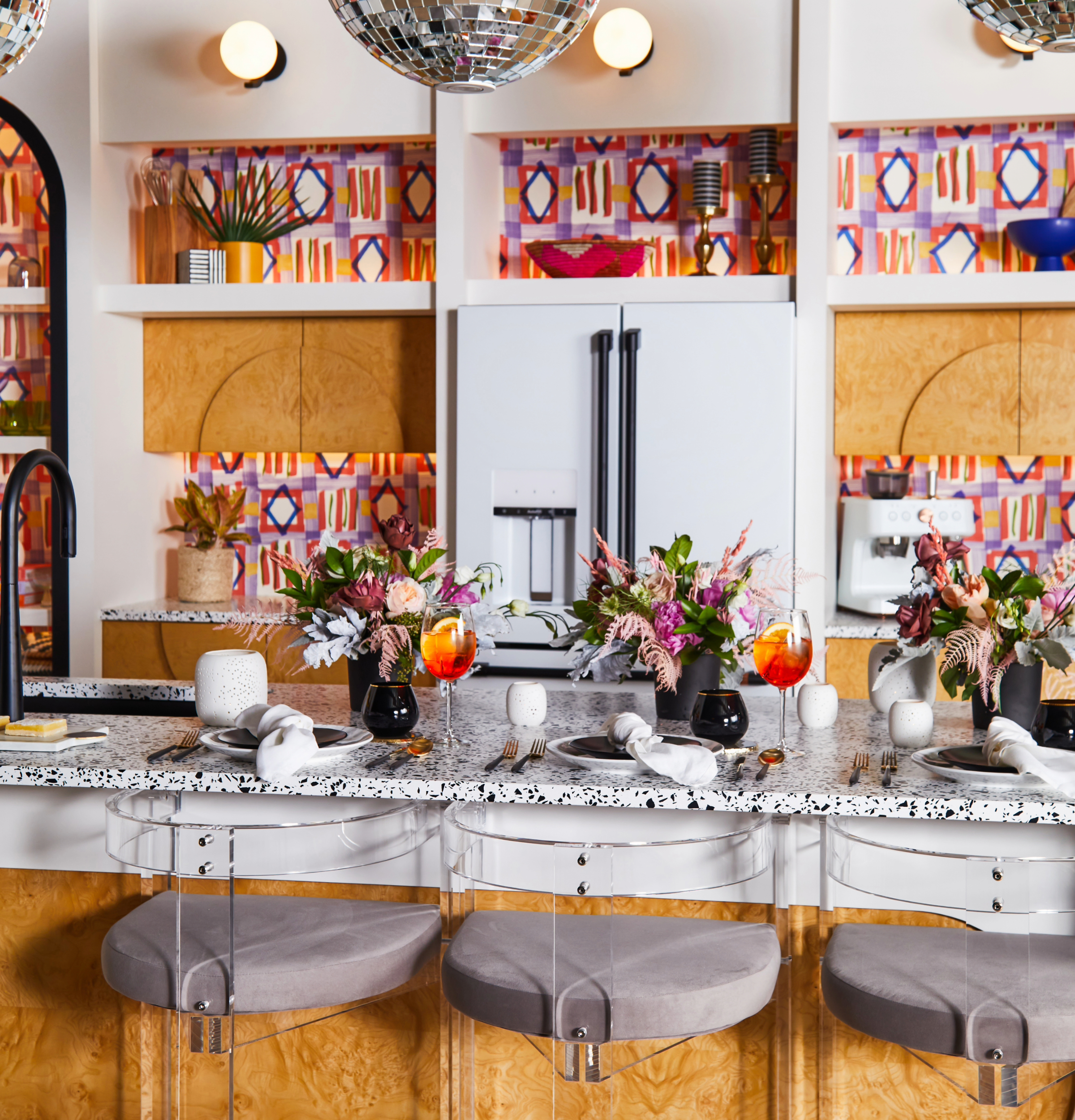 CAFÉ™ ENERGY STAR 22.3 Cu. Ft. Smart Counter-Depth 4-Door French-Door Refrigerator CXE22DP4PW2