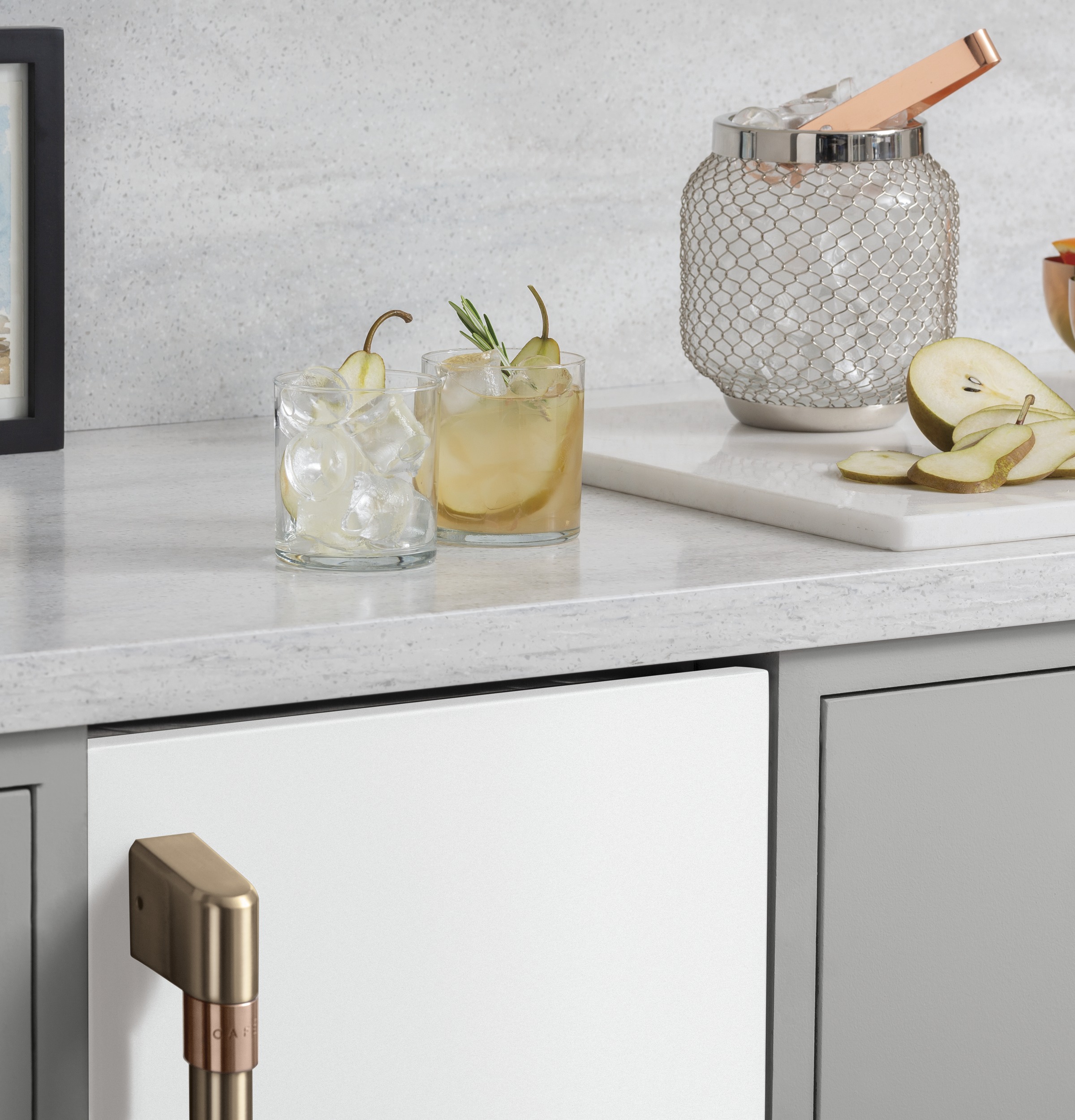 CAFÉ™ Ice maker Handle Kit - Brushed Bronze CXXN1H1PNBZ