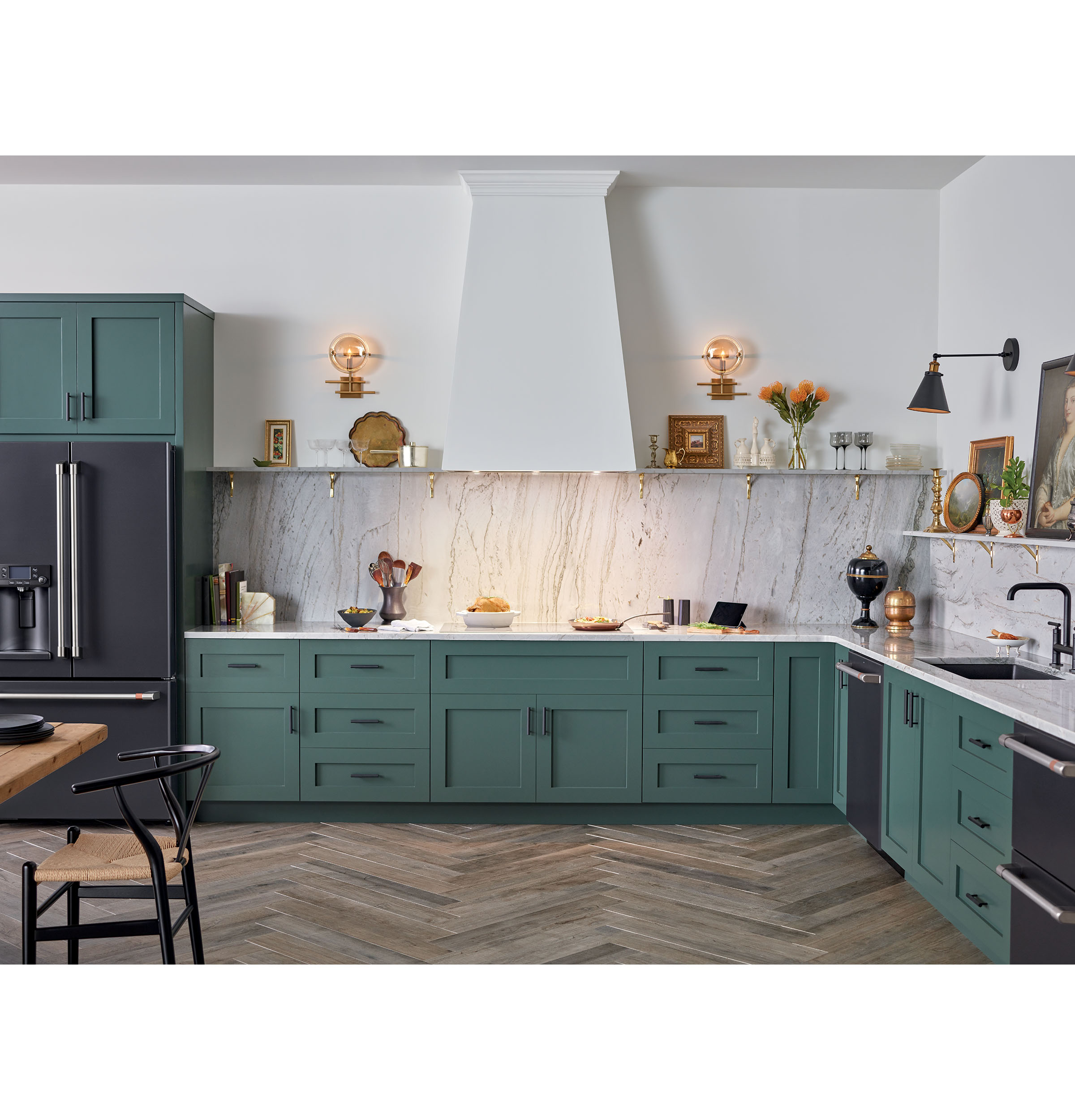 CAFÉ™ ENERGY STAR® 22.1 Cu. Ft. Smart Counter-Depth French-Door Refrigerator with Hot Water Dispenser CYE22TP3MD1