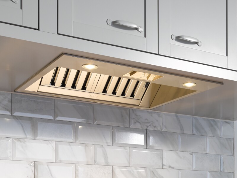 Insert ventilation hood for perfect combination with Ranges and Rangetops. DAR1120