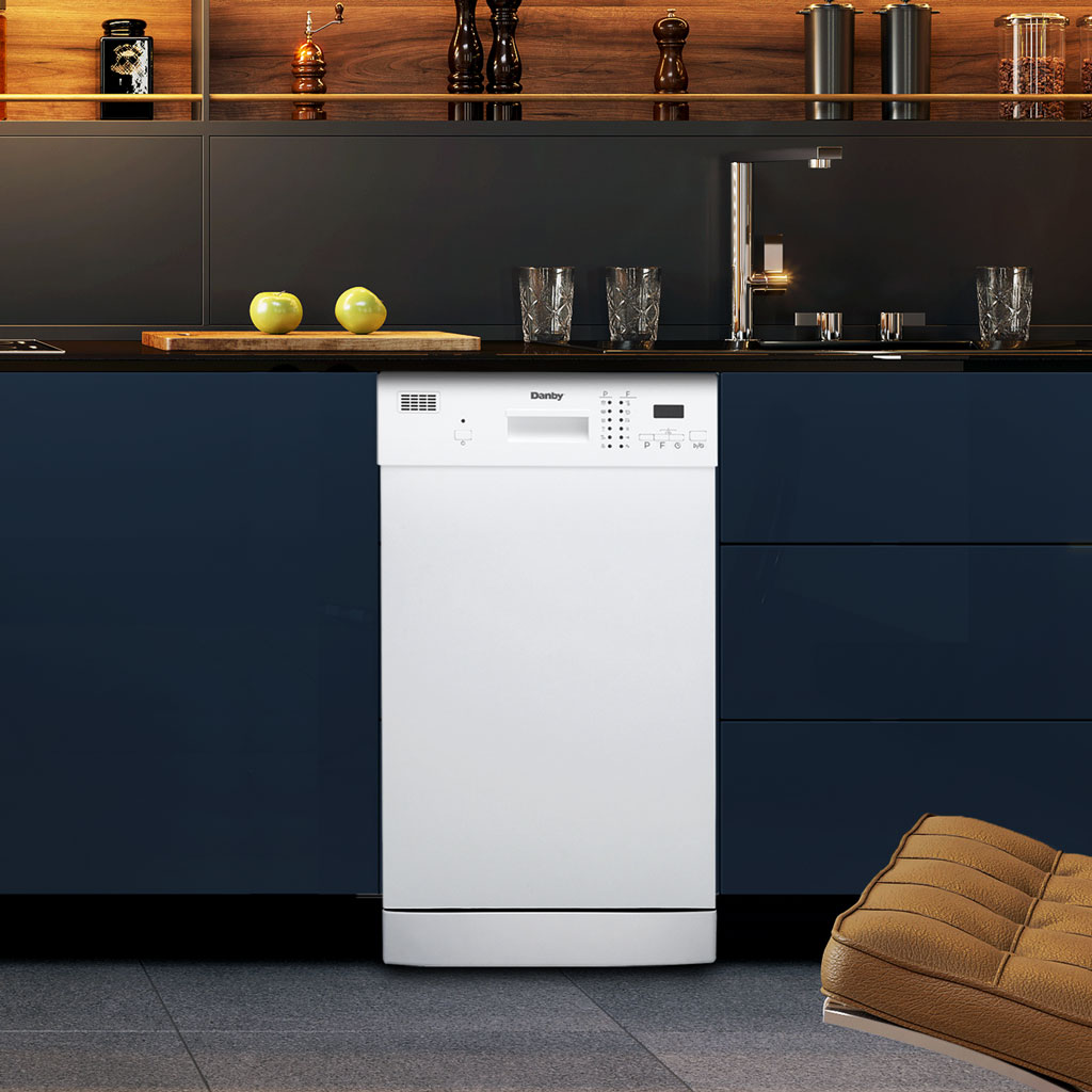 18″ Wide Built-in Dishwasher DDW1804EW