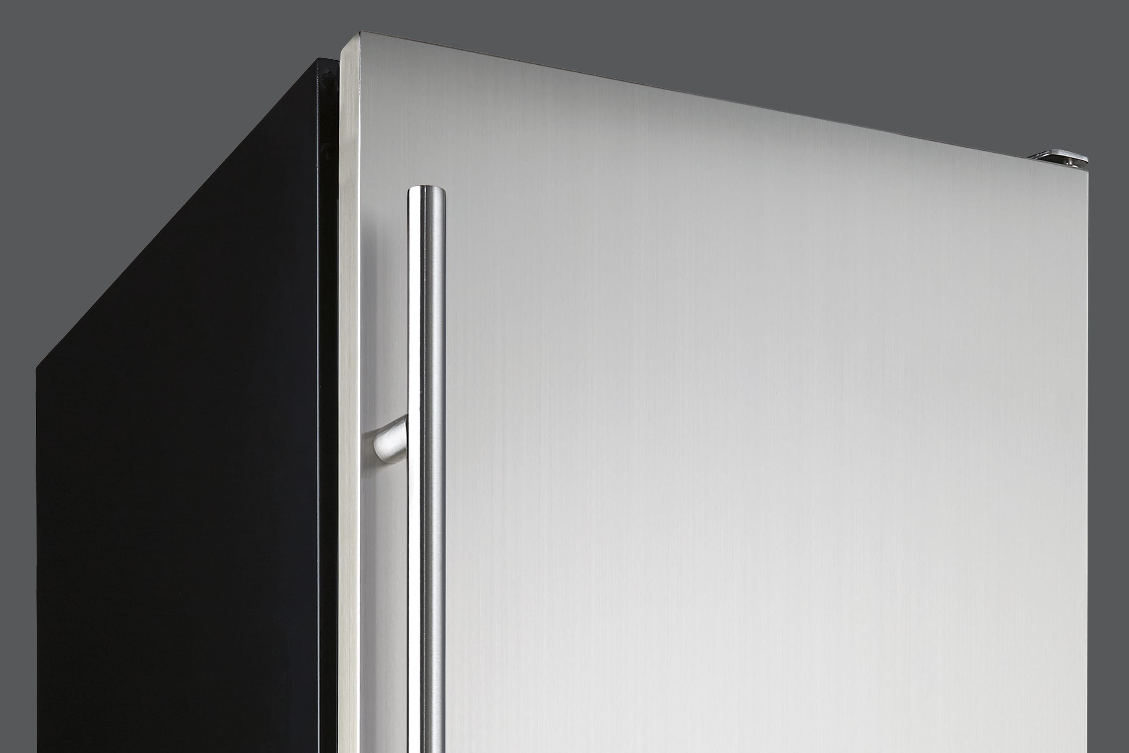 15″ Built-in Under Counter Ice Maker DIM32D2BSSPR