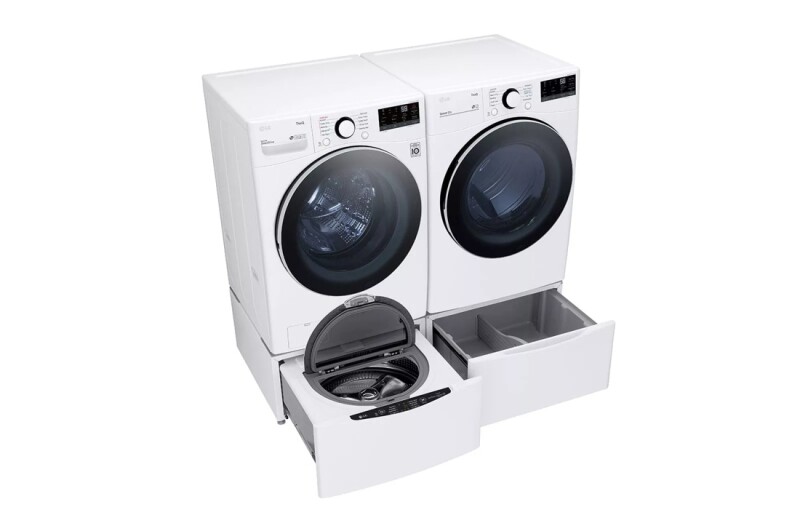 7.4 cu. ft. Ultra Large Capacity Smart wi-fi Enabled Front Load Gas Dryer with Built-In Intelligence DLG3601W