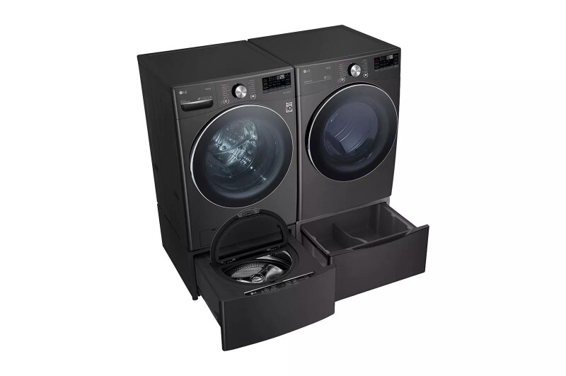 7.4 cu. ft. Ultra Large Capacity Smart wi-fi Enabled Front Load Gas Dryer with TurboSteam™ and Built-In Intelligence DLGX4201B