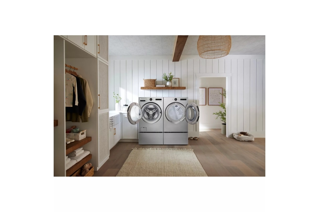 7.4 cu. ft. Ultra Large Capacity Smart Front Load Gas Dryer with Sensor Dry & Steam Technology DLGX5501V