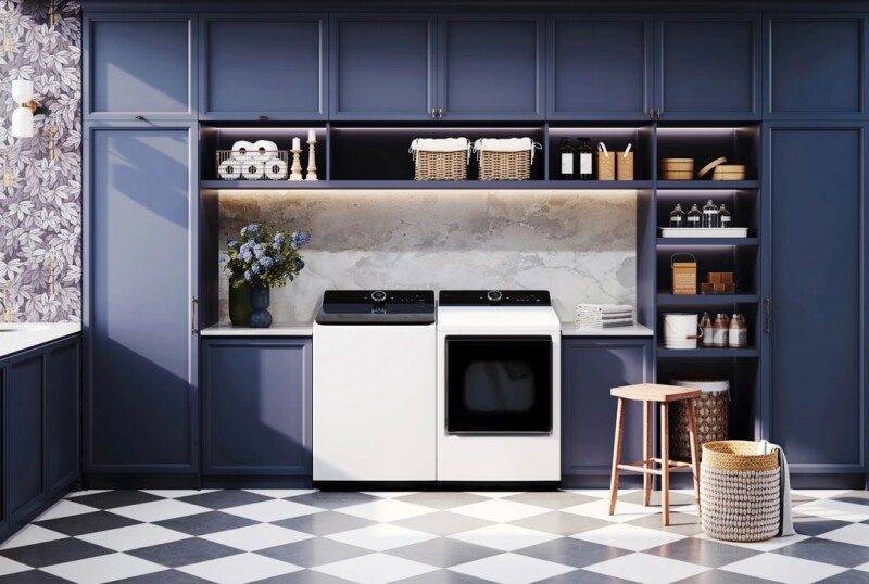 7.3 Cu. Ft. Ultra Large Capacity Rear Control Gas Dryer With Easyload™ Door, Ai Sensing And Turbosteam™ DLGX8601WE