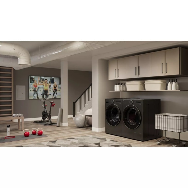 7.8 cu. ft. Mega Capacity Smart Front Load Dryer with Dual Inverter HeatPump™ Technology and Inverter Direct Drive Motor System DLHC5502B