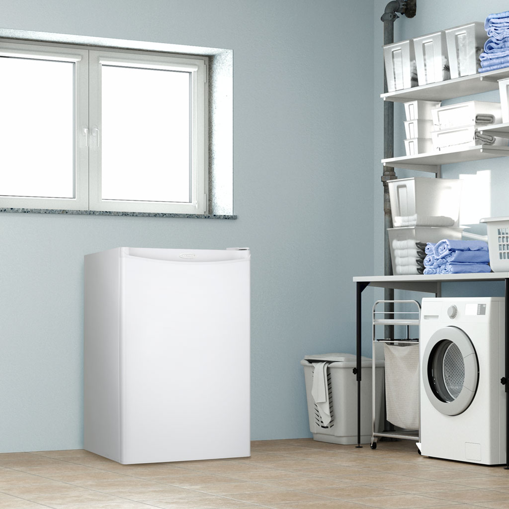 3.2 cu. ft. Upright Freezer DUFM032A3WDB