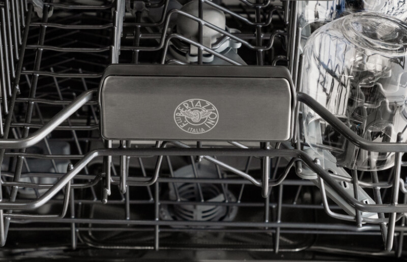 24 inch Dishwasher Tall Tub with Panel and Bar Handle, 15 place settings, 42 dB, 6 wash cycles DW24T3IXV