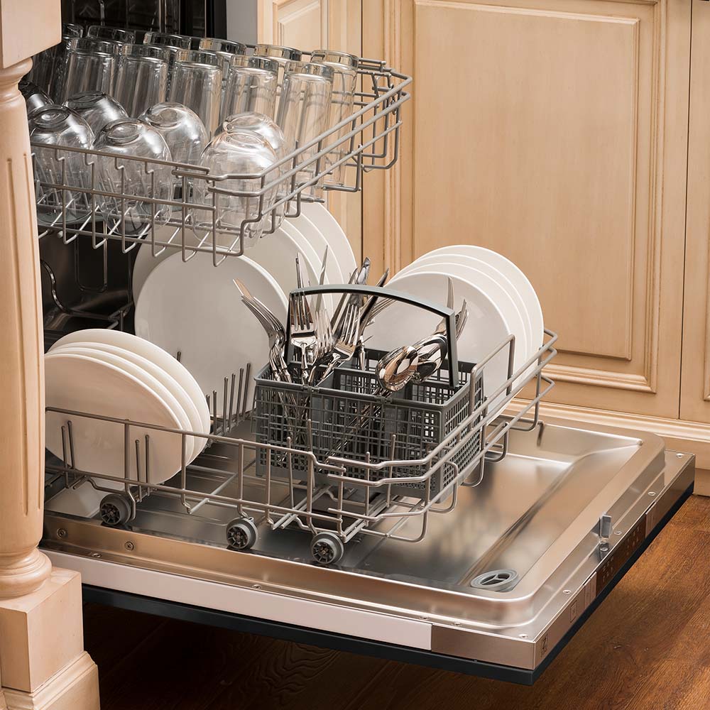 24 in. Stainless Top Control Built-In Dishwasher with Stainless Steel Tub and Traditional Style Handle, 52dBa DWBS24
